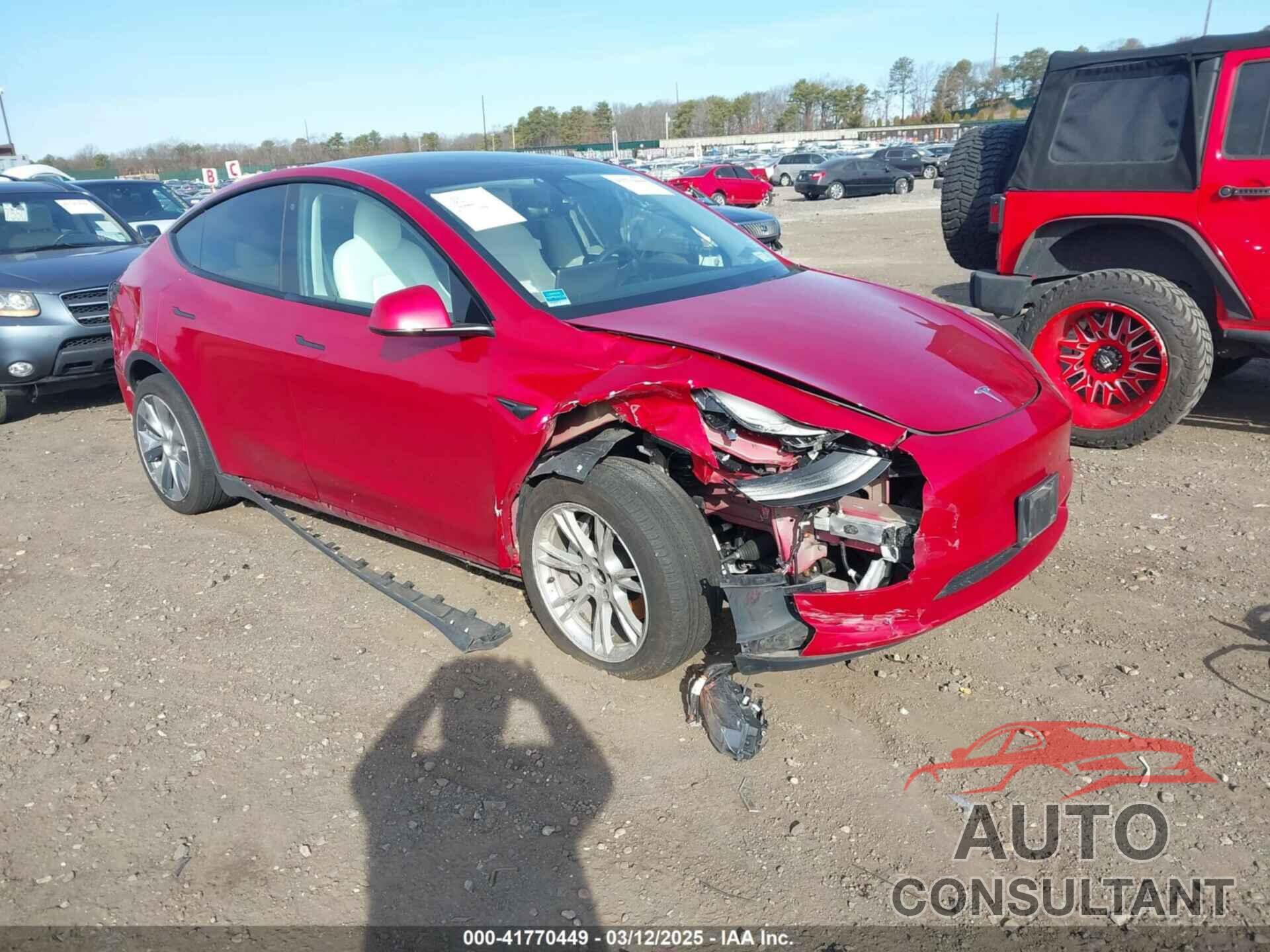 TESLA MODEL Y 2020 - 5YJYGDEE0LF020037