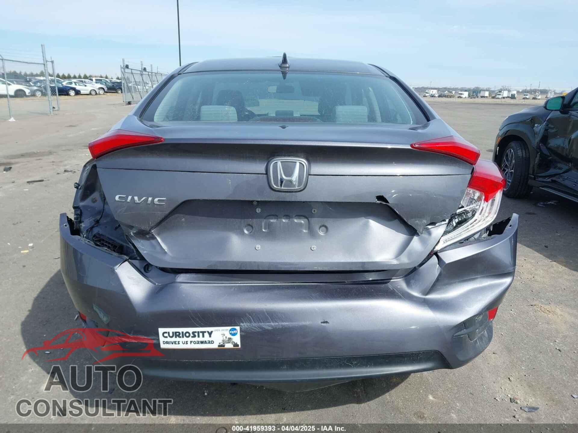 HONDA CIVIC 2017 - 2HGFC2F74HH524486