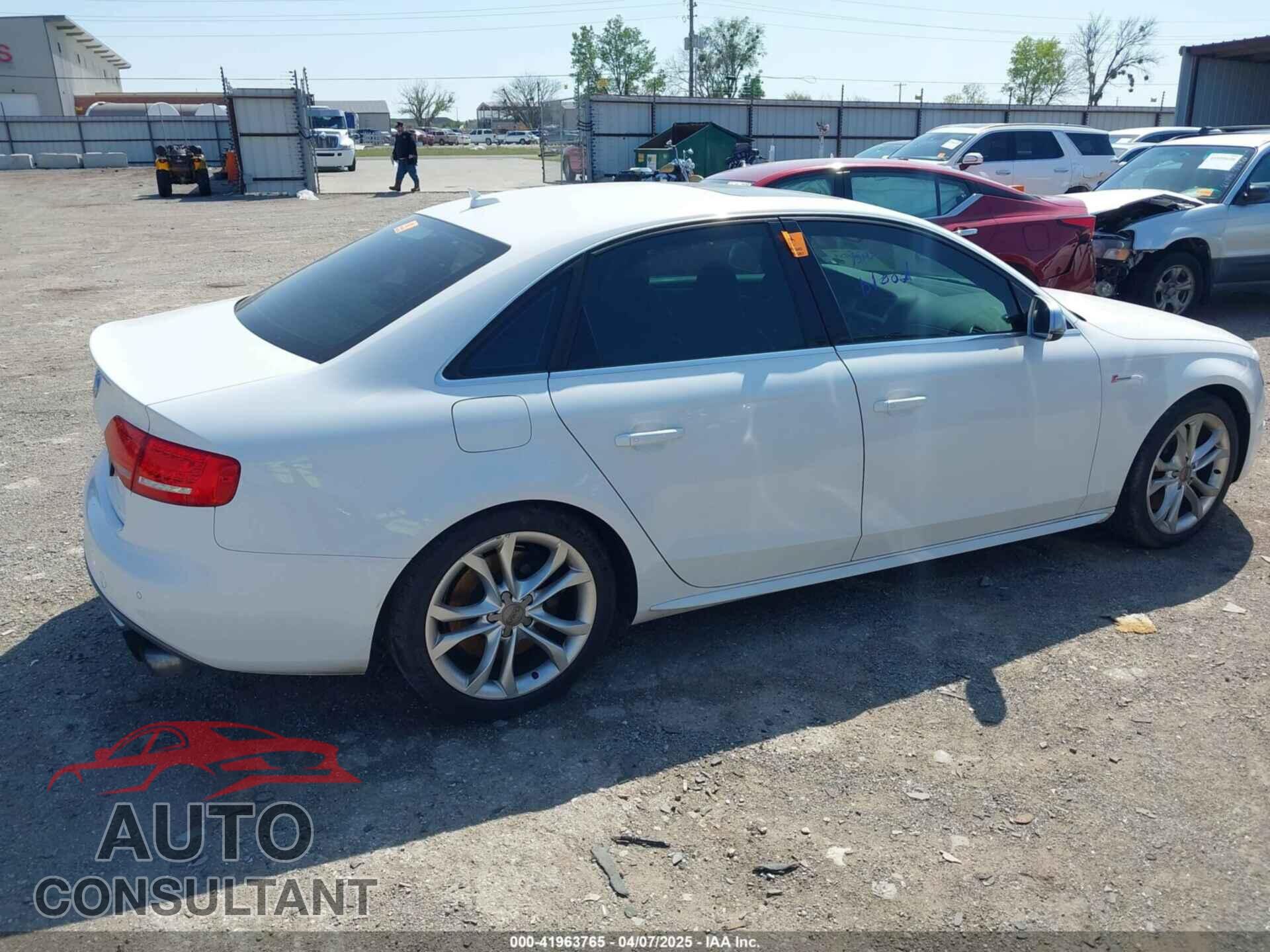 AUDI S4 2010 - WAUBGAFL4AA139973