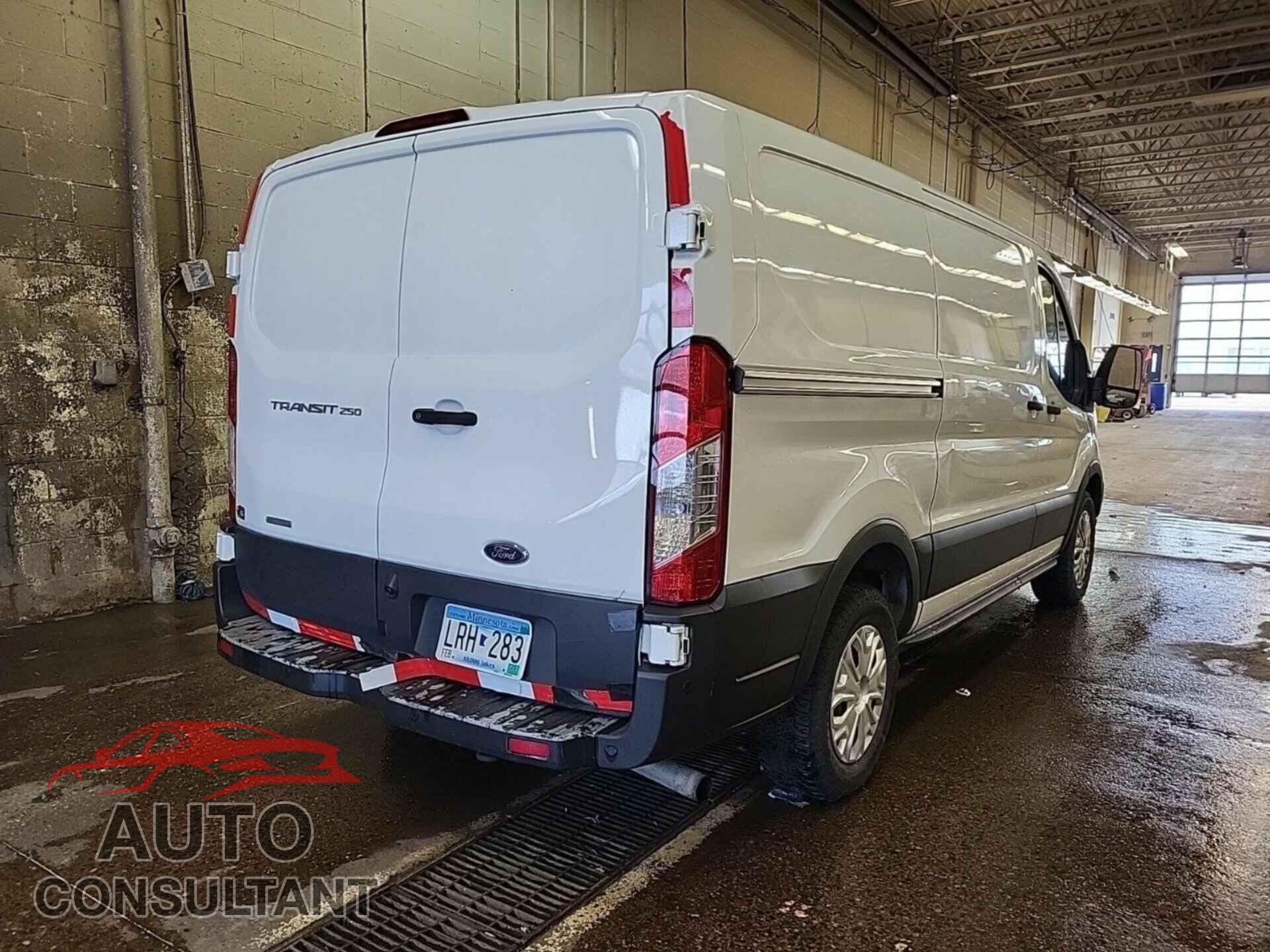 FORD TRANSIT 2020 - 1FTBR1YG7LKA63739