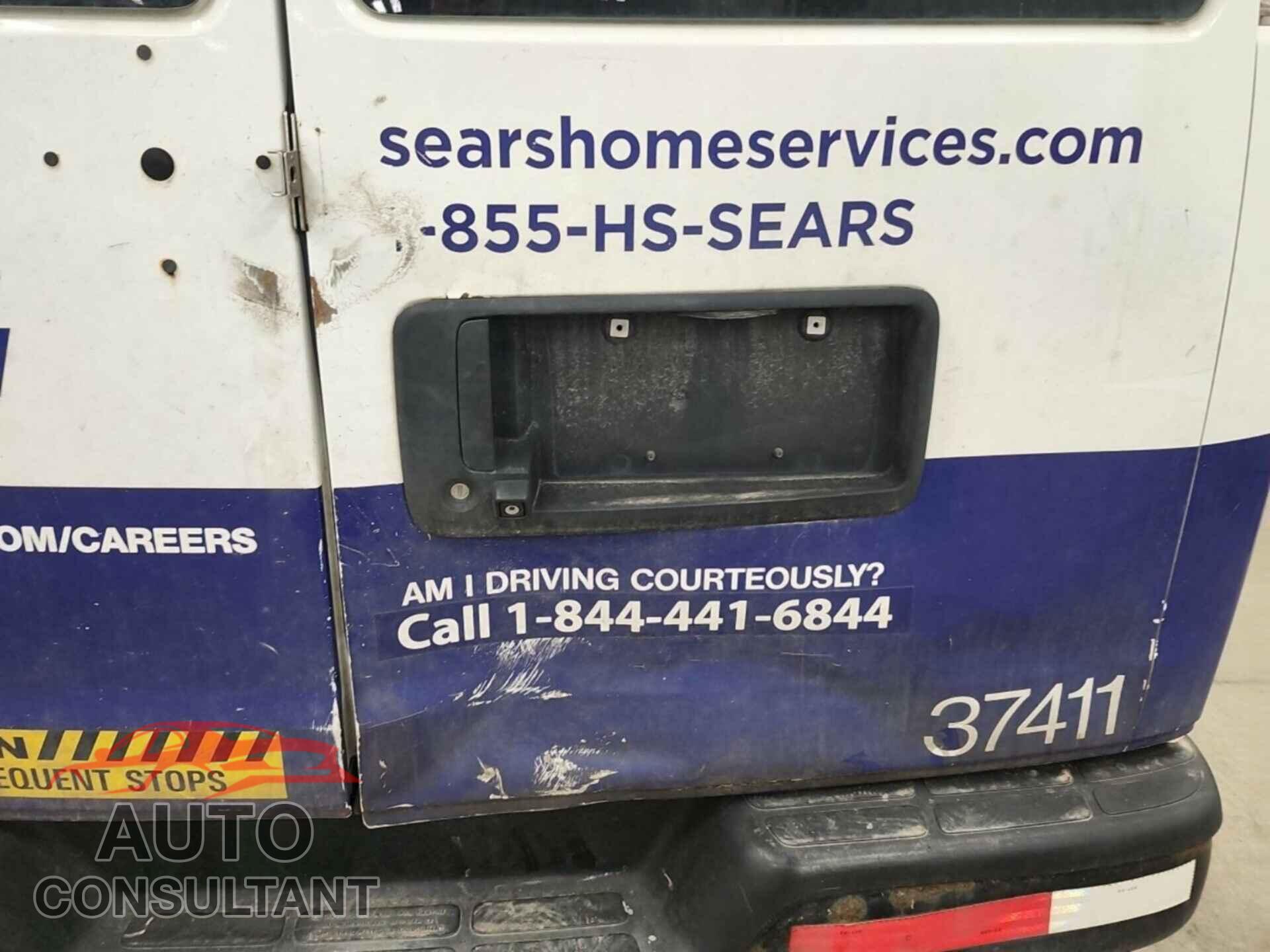 CHEVROLET EXPRESS G1500 2013 - 1GCSGAFXXD1173748