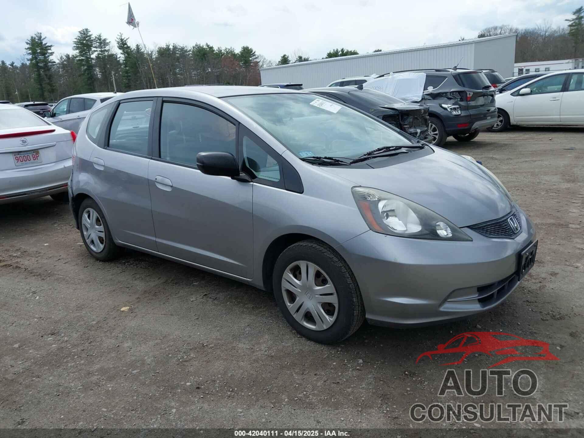 HONDA FIT 2010 - JHMGE8H26AC001303