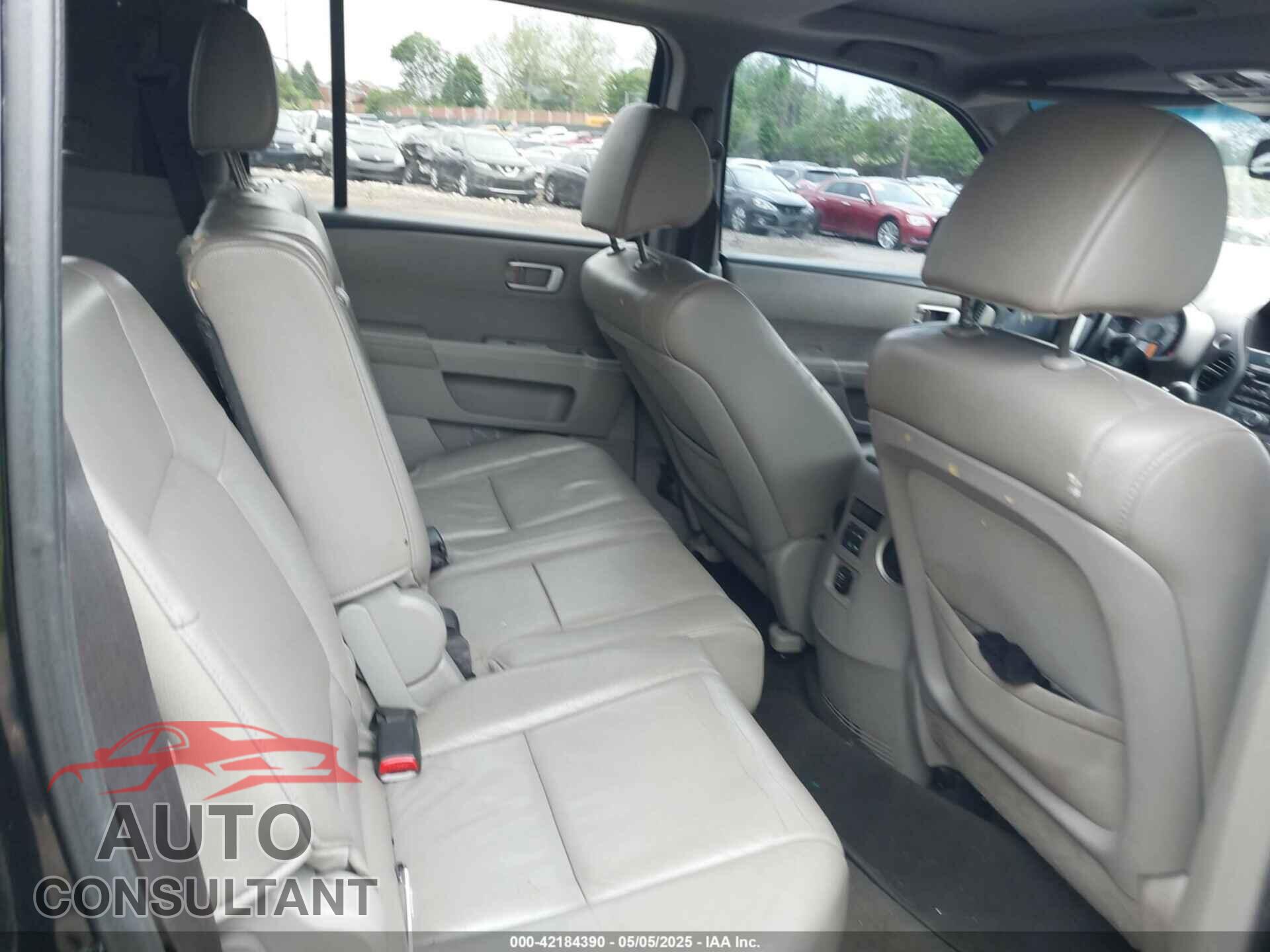 HONDA PILOT 2012 - 5FNYF4H52CB068007