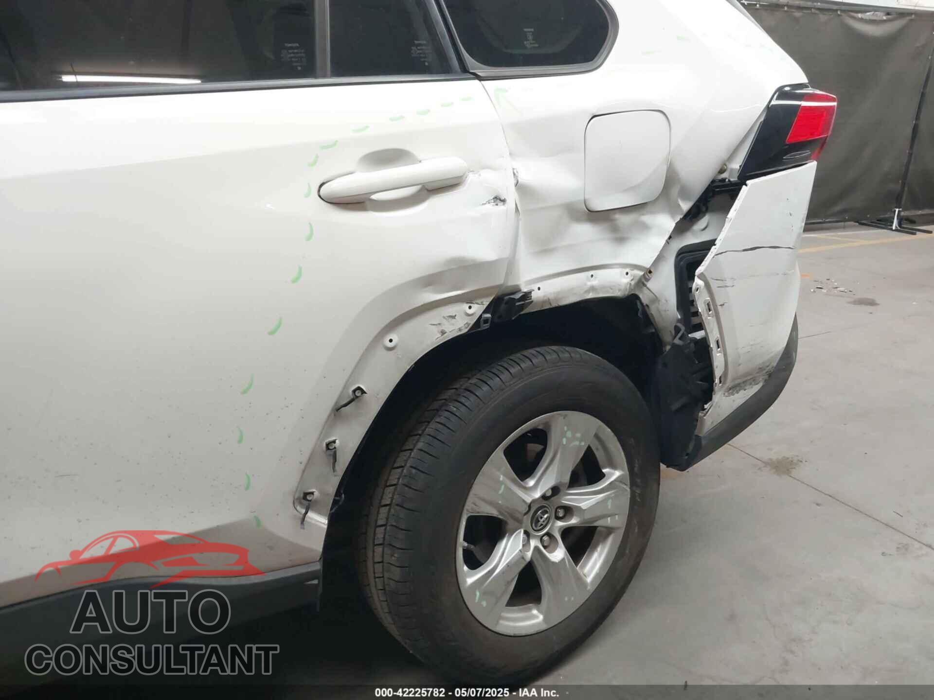 TOYOTA RAV4 2019 - JTMW1RFV5KD003681