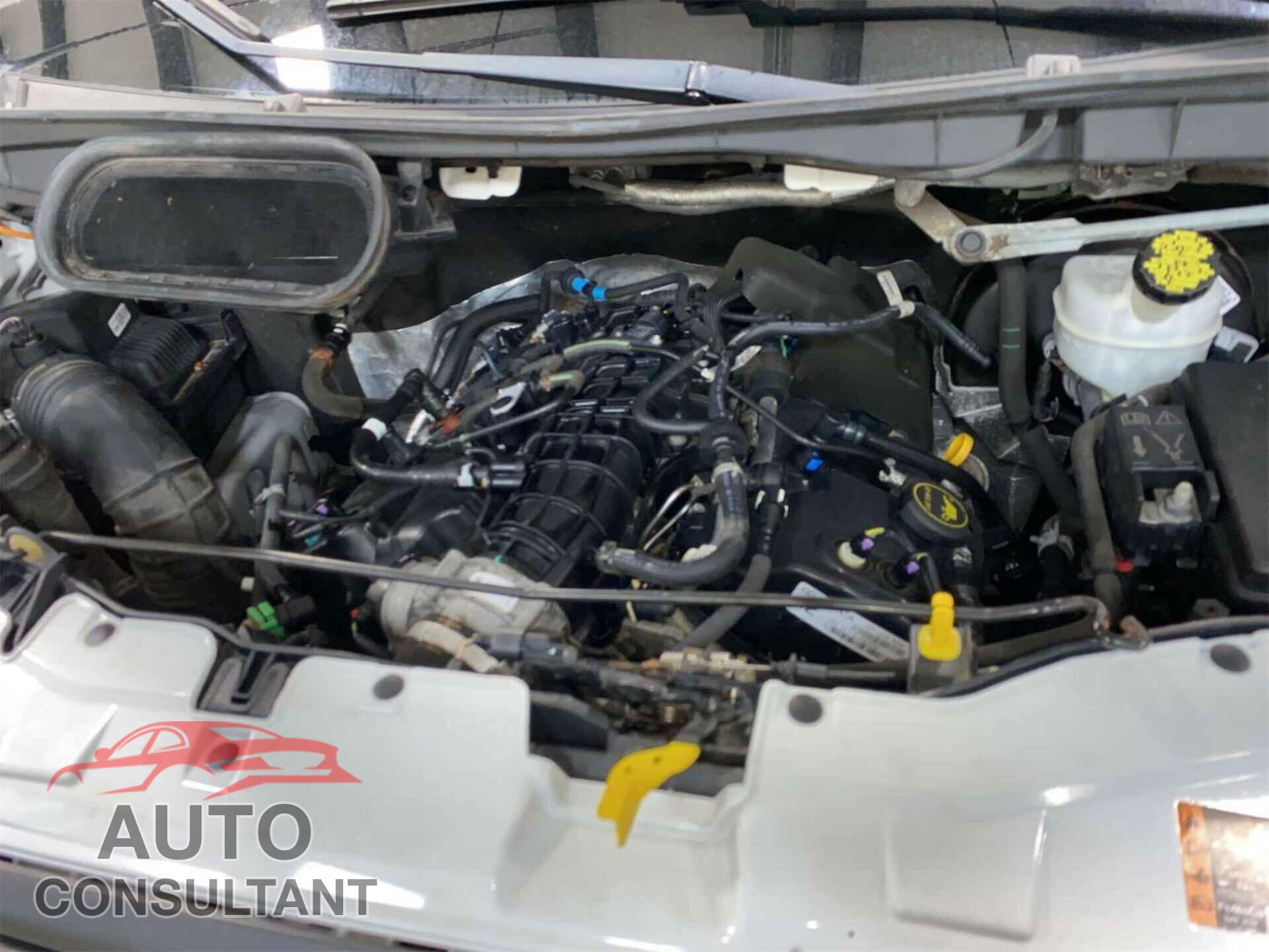 FORD TRANSIT 2019 - 1FTYR1YG7KKA40826