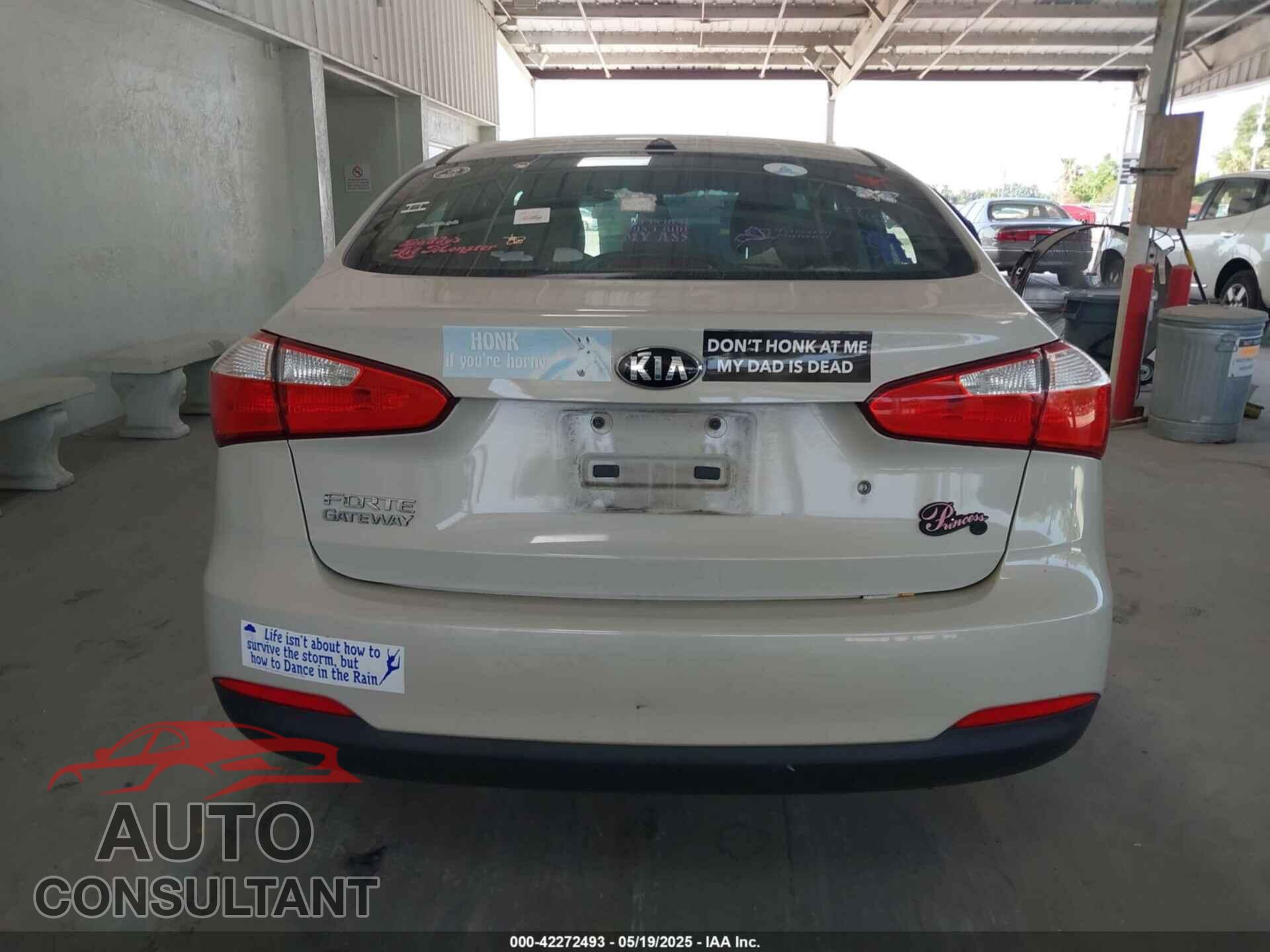 KIA FORTE 2015 - KNAFK4A68F5295100