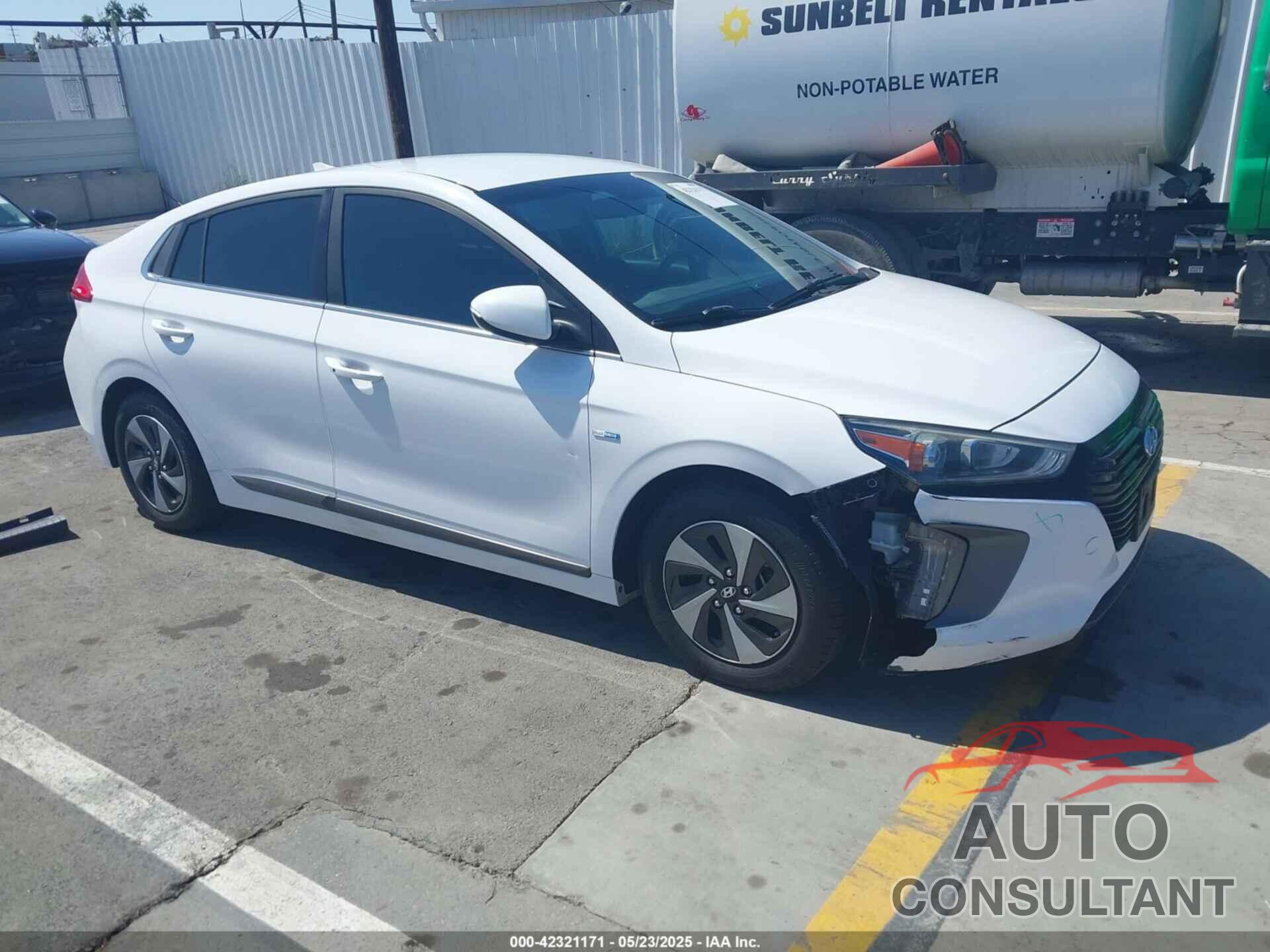 HYUNDAI IONIQ HYBRID 2017 - KMHC75LC2HU049325