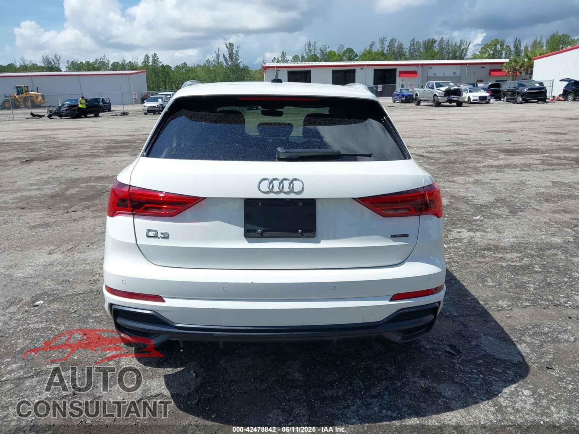 AUDI Q3 2020 - WA1DECF38L1030491