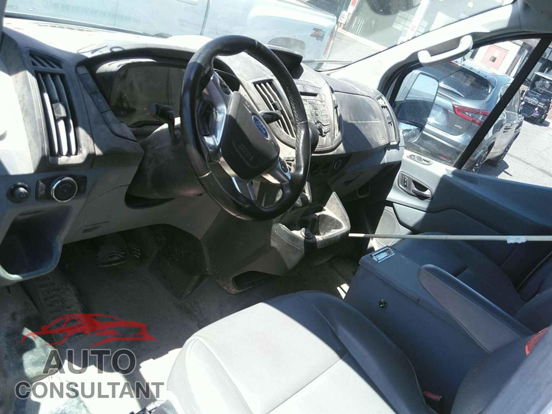 FORD TRANSIT 2017 - 1FTYR1YM0HKB43567