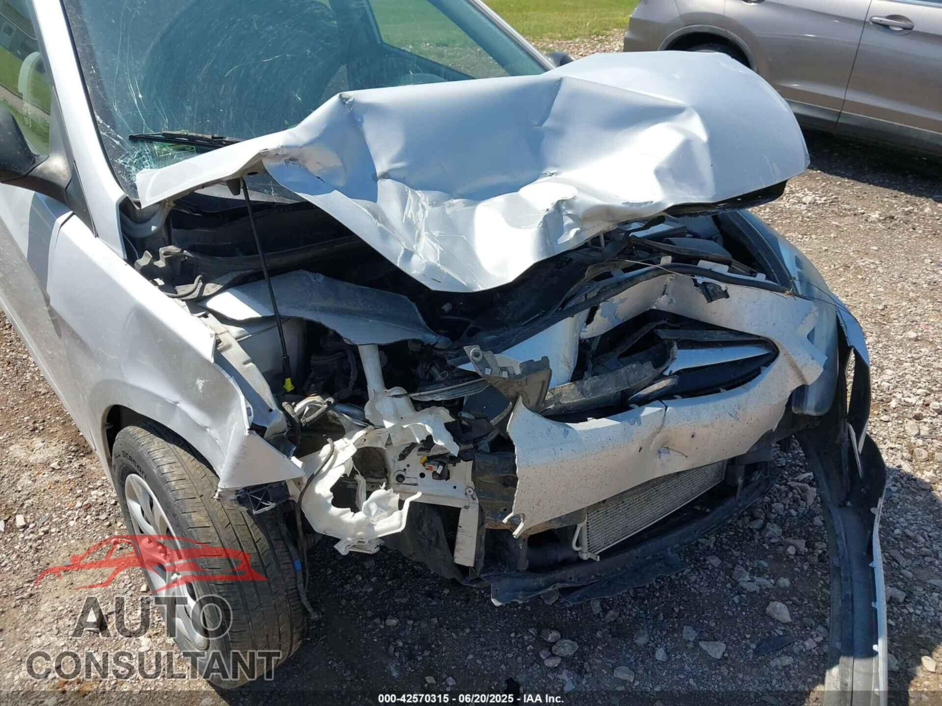 HYUNDAI ACCENT 2014 - KMHCT4AEXEU670320