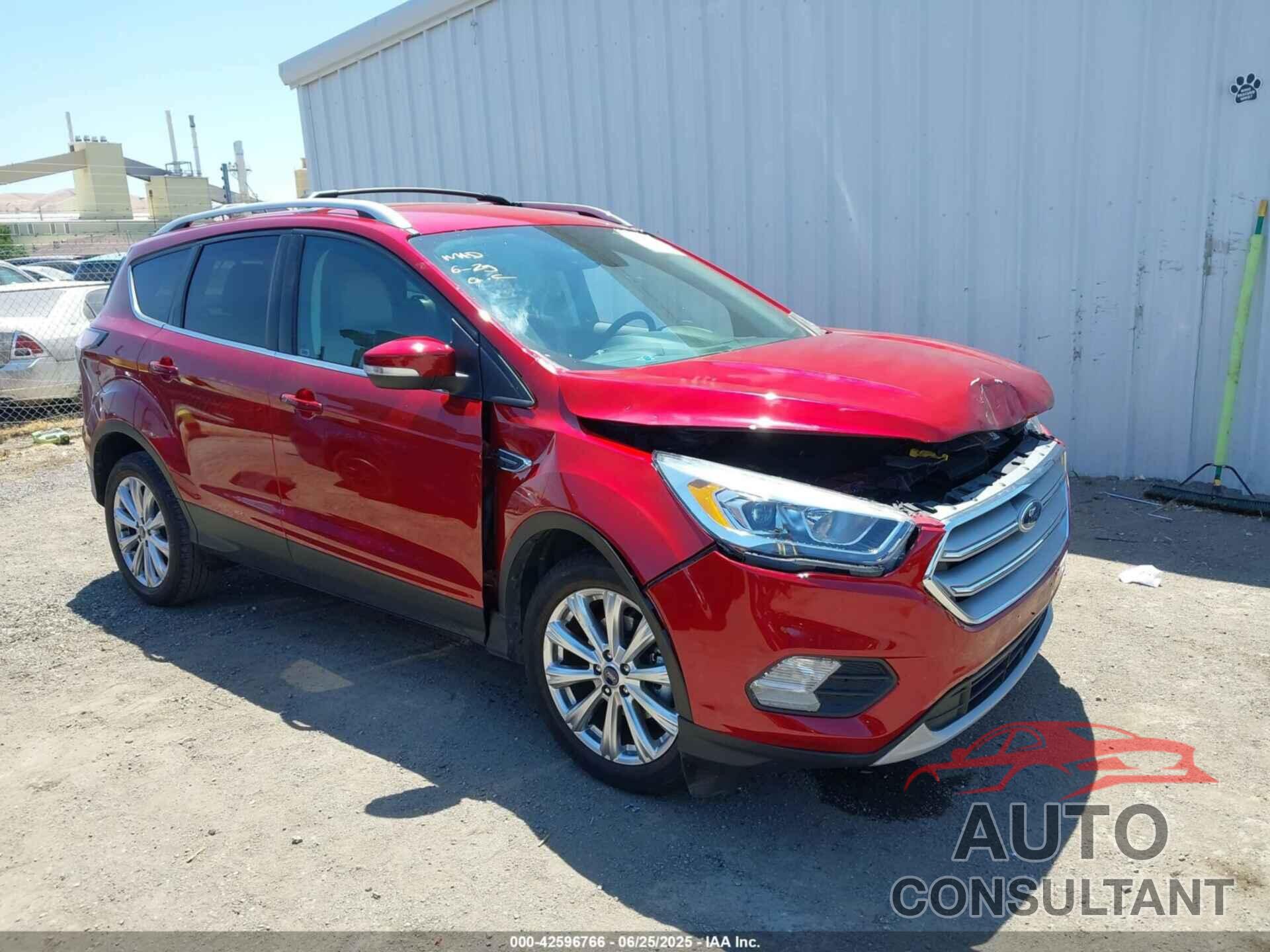 FORD ESCAPE 2017 - 1FMCU0JD3HUC80662