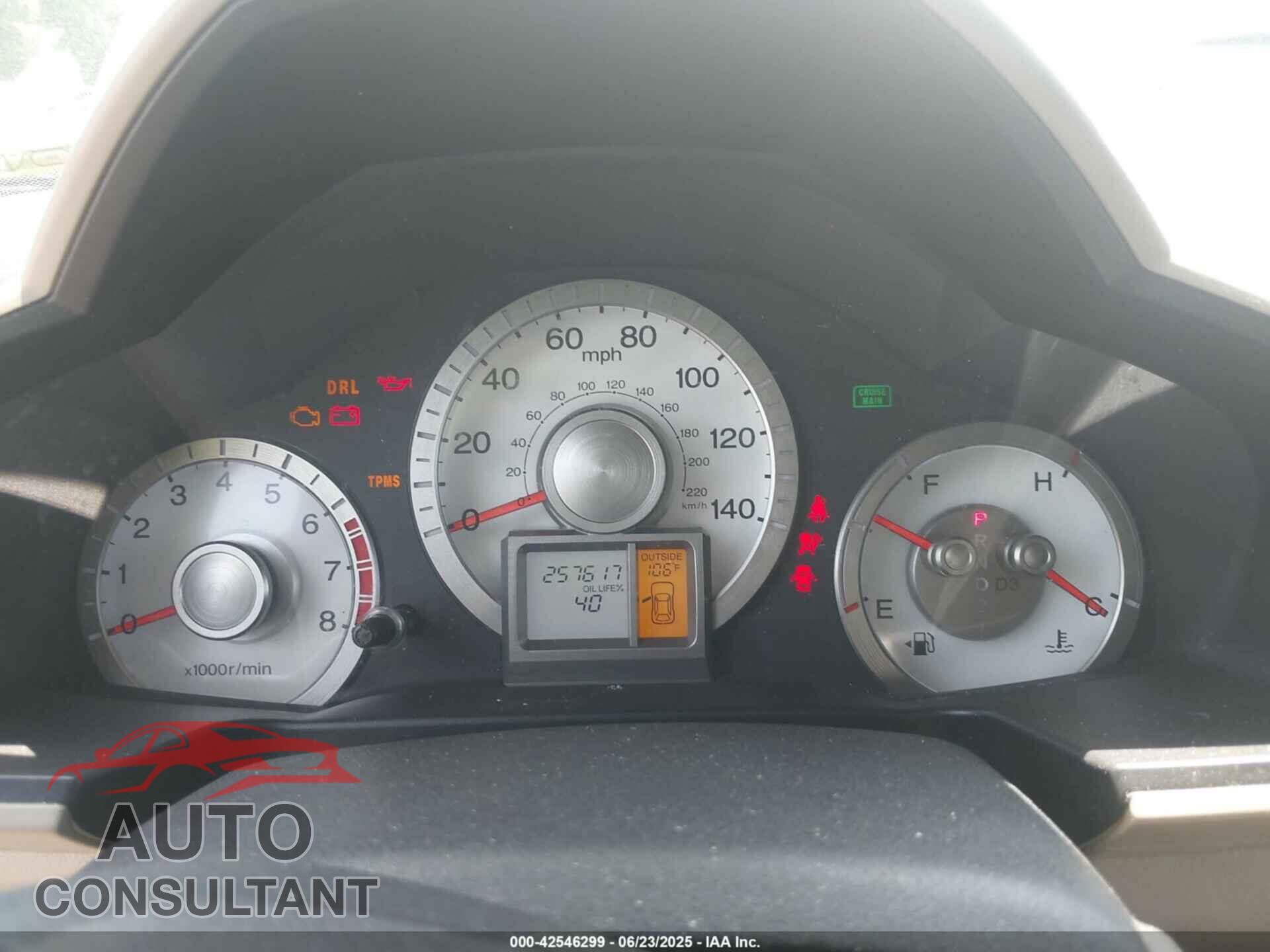 HONDA PILOT 2011 - 5FNYF4H50BB026031