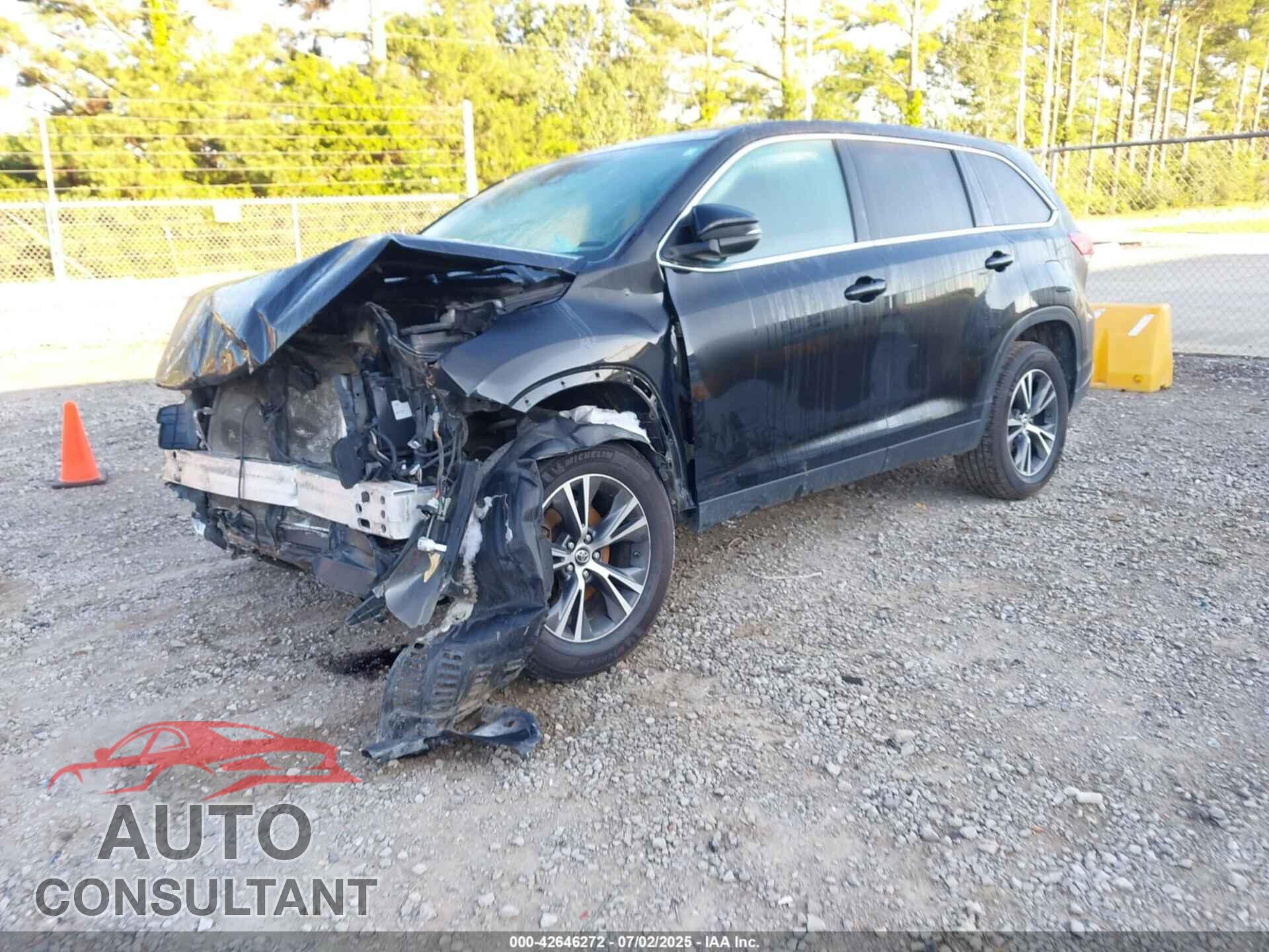 TOYOTA HIGHLANDER 2019 - 5TDZZRFH2KS299523