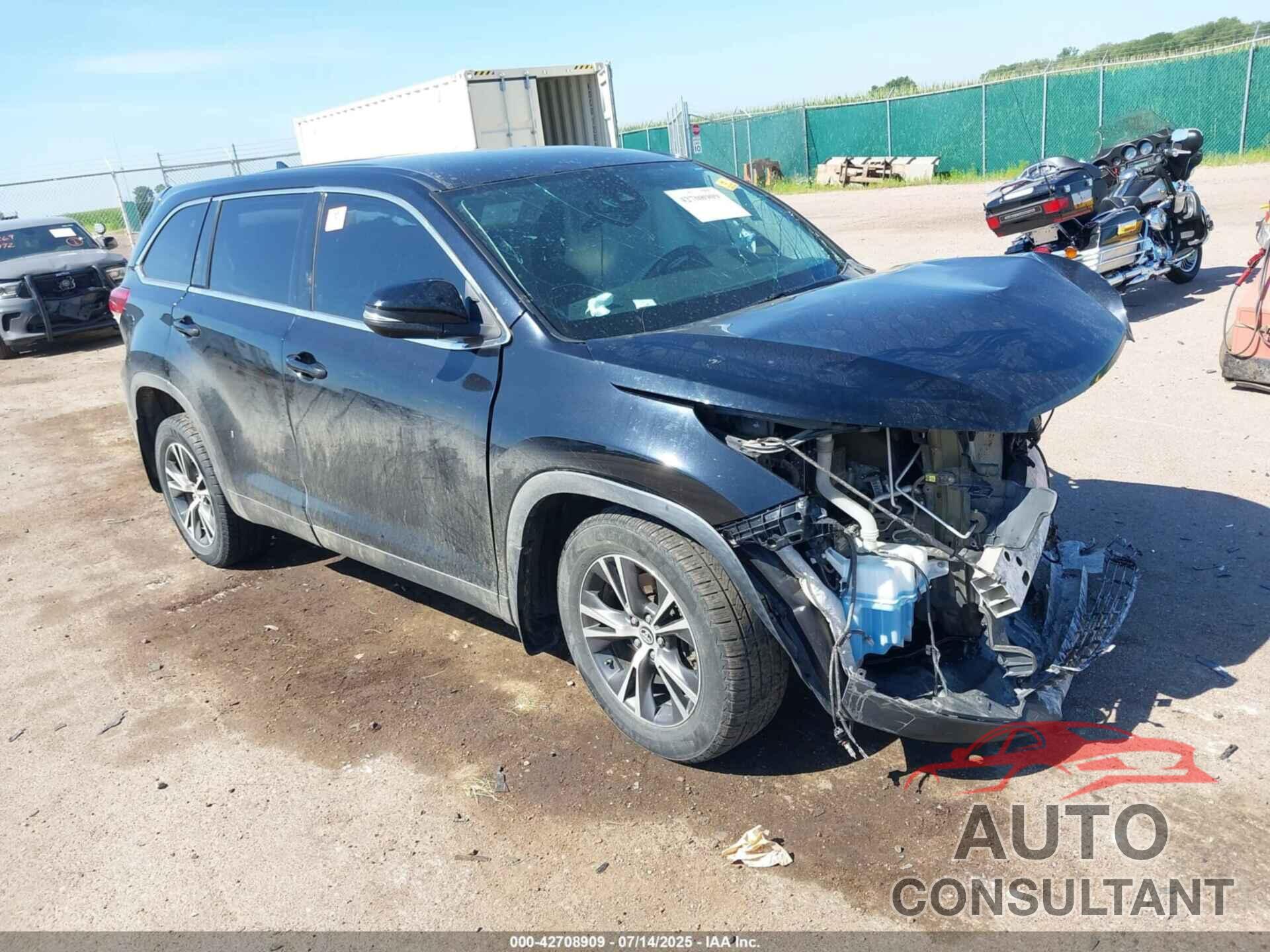 TOYOTA HIGHLANDER 2019 - 5TDBZRFH3KS933004