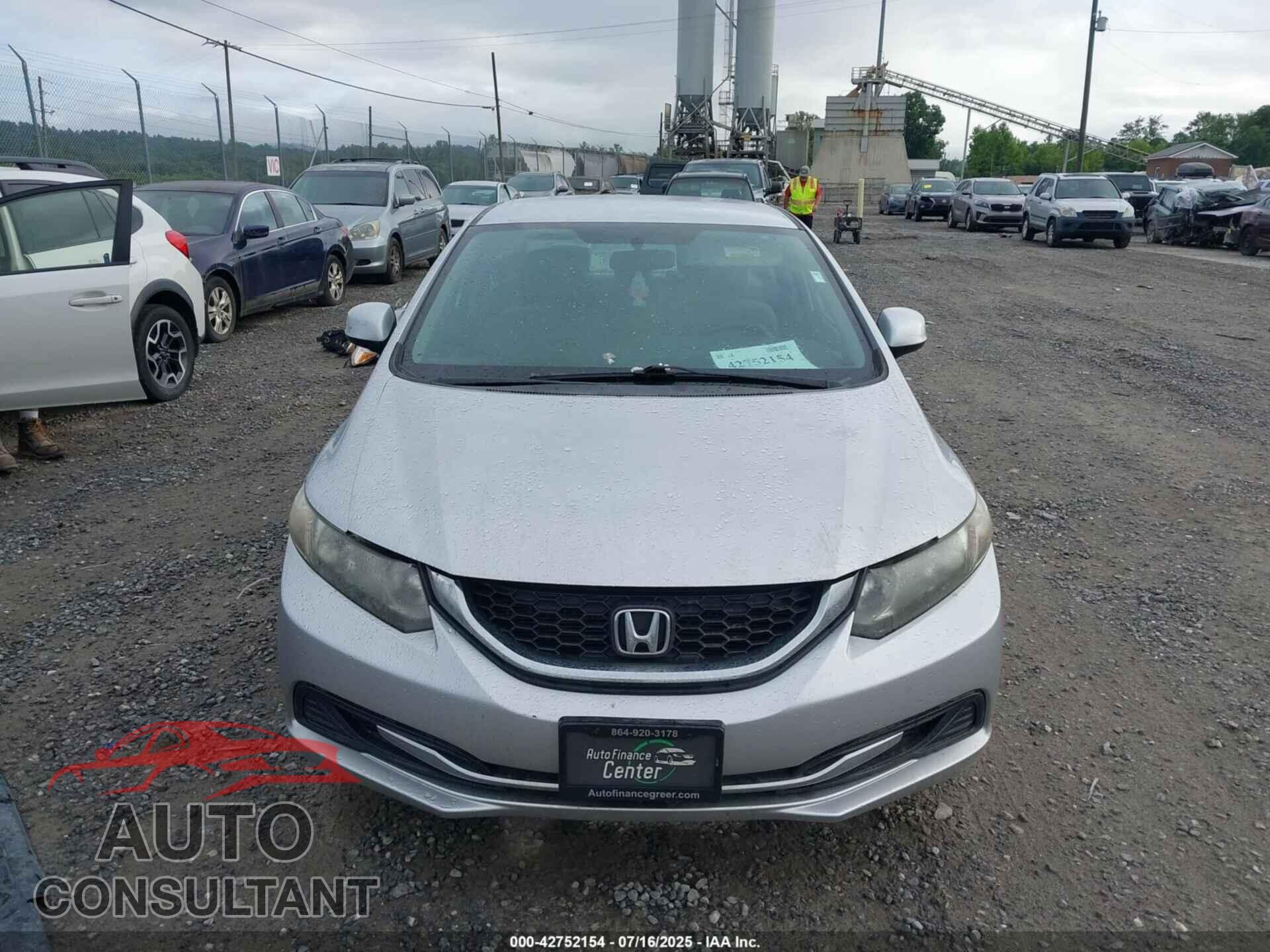 HONDA CIVIC 2013 - 19XFB2F58DE033828