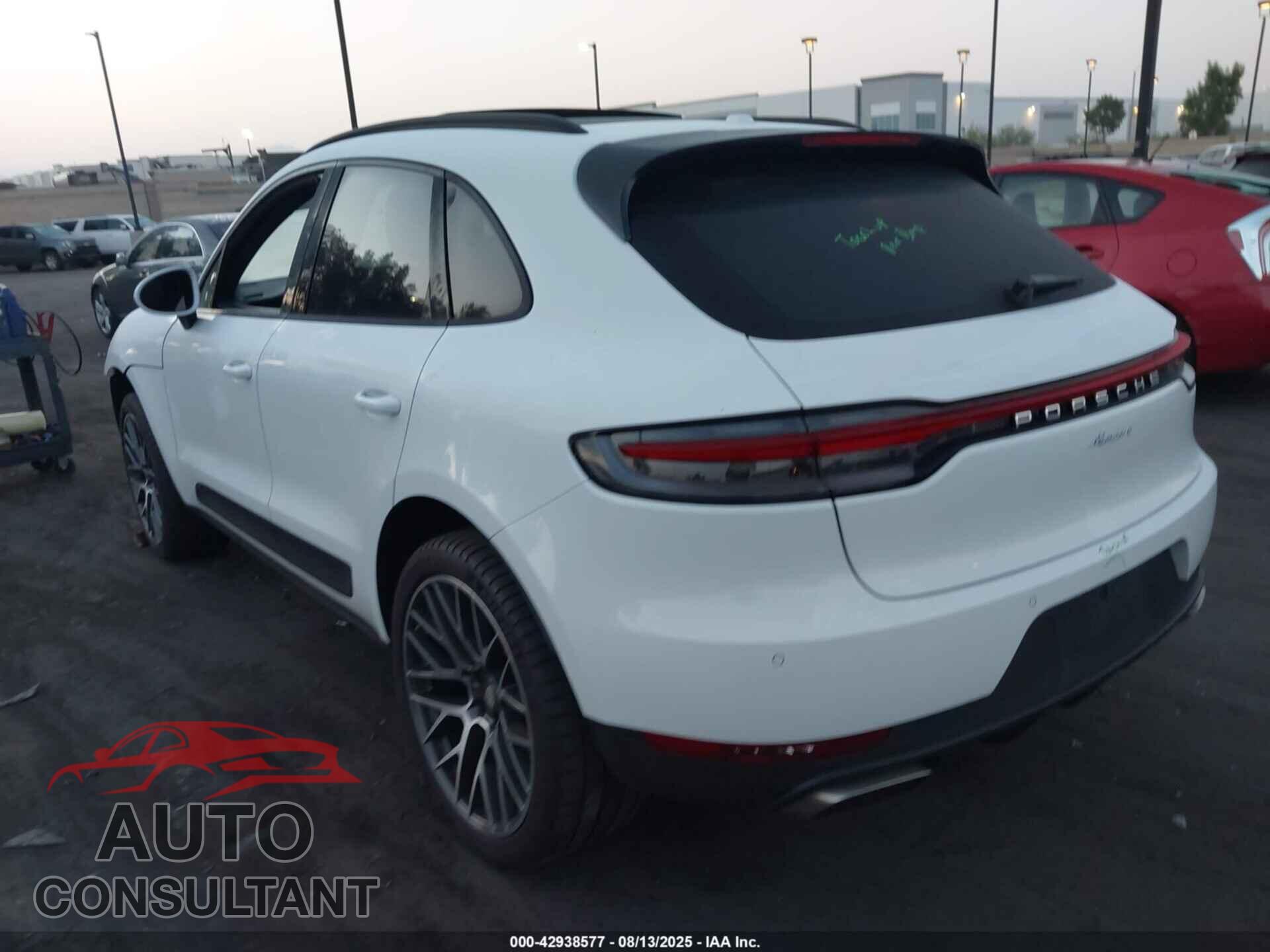 PORSCHE MACAN 2019 - WP1AA2A59KLB00752