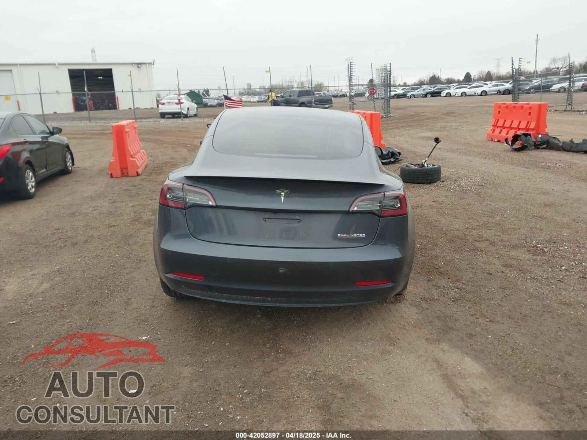 TESLA MODEL 3 2022 - 5YJ3E1EC1NF330567