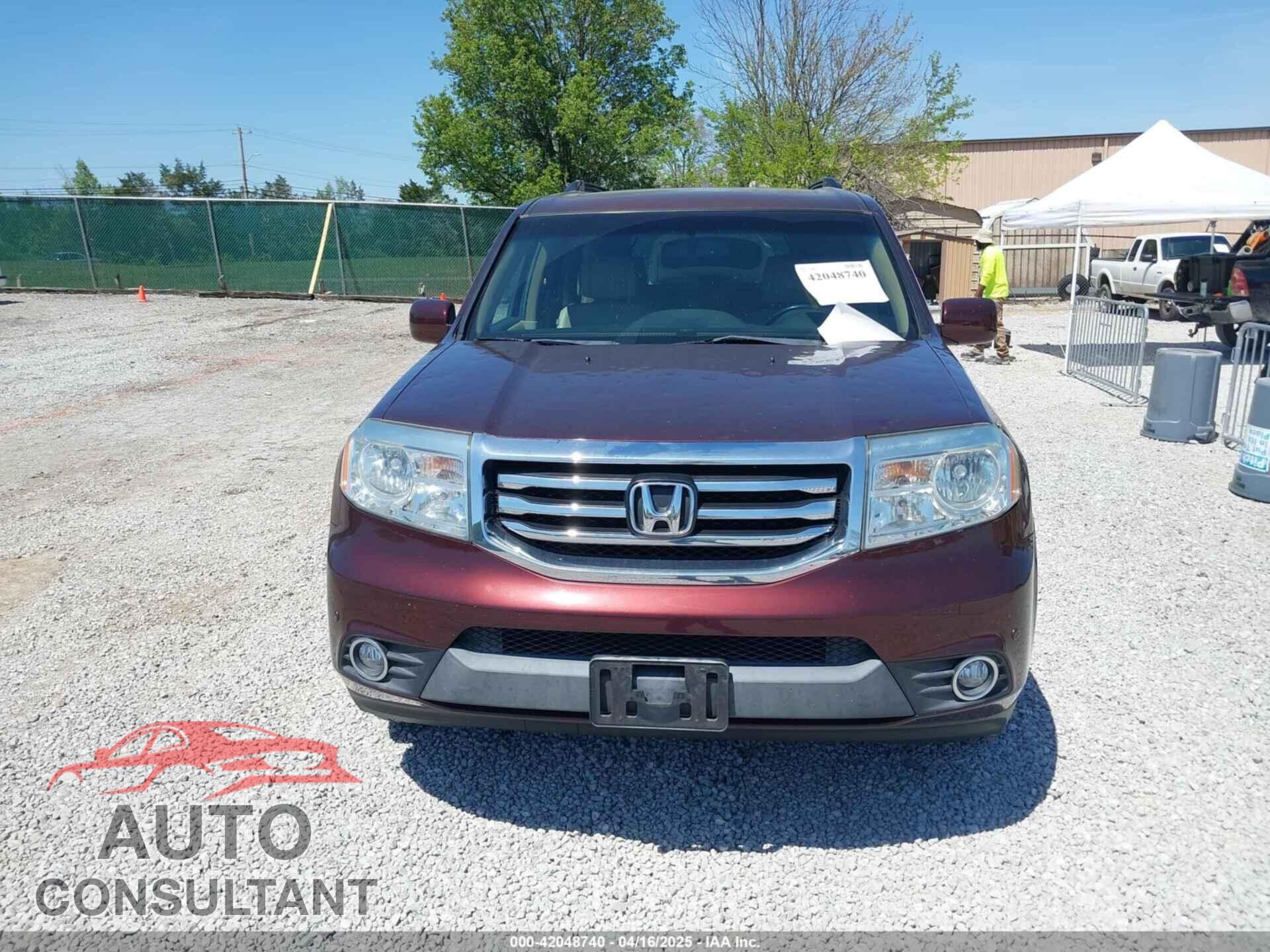 HONDA PILOT 2012 - 5FNYF4H90CB020623