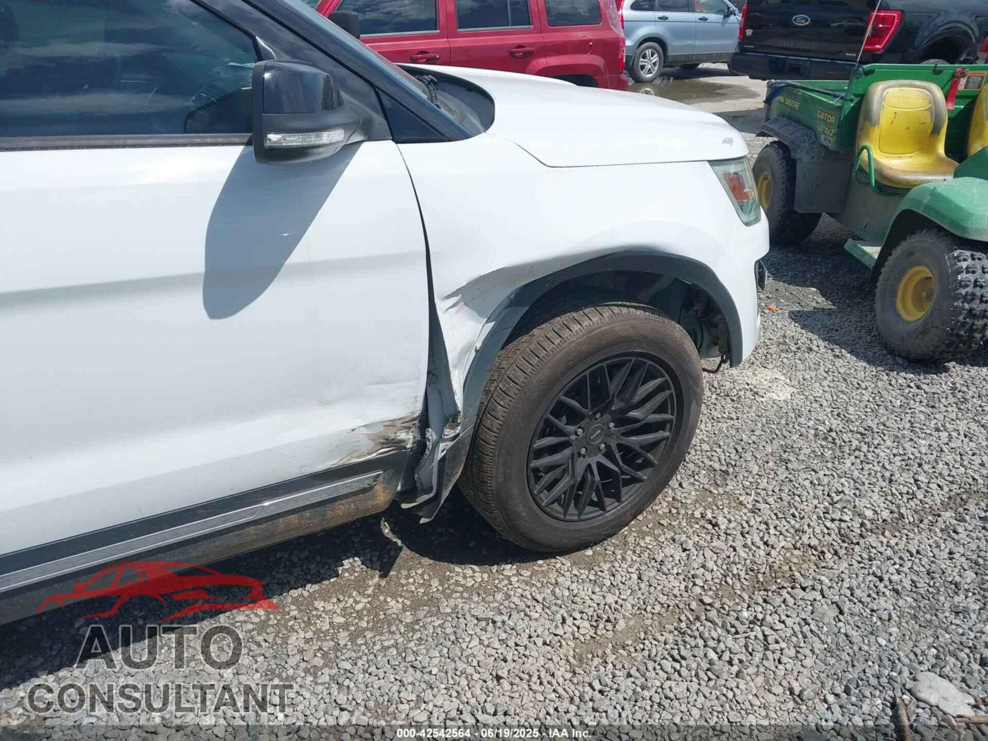 FORD EXPLORER 2017 - 1FM5K7D87HGA43936