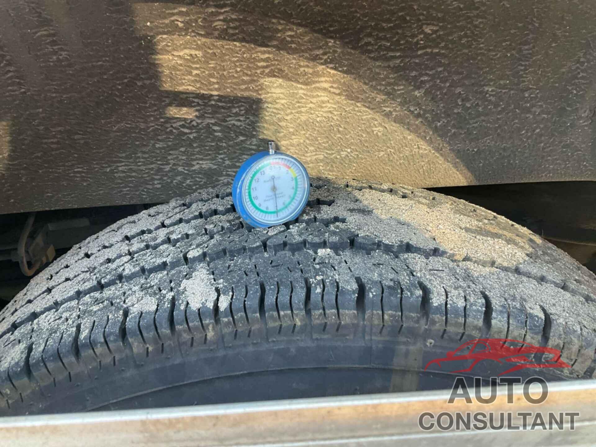 CHEVROLET EXPRESS G2500 2022 - 1GCWGBF79N1178660