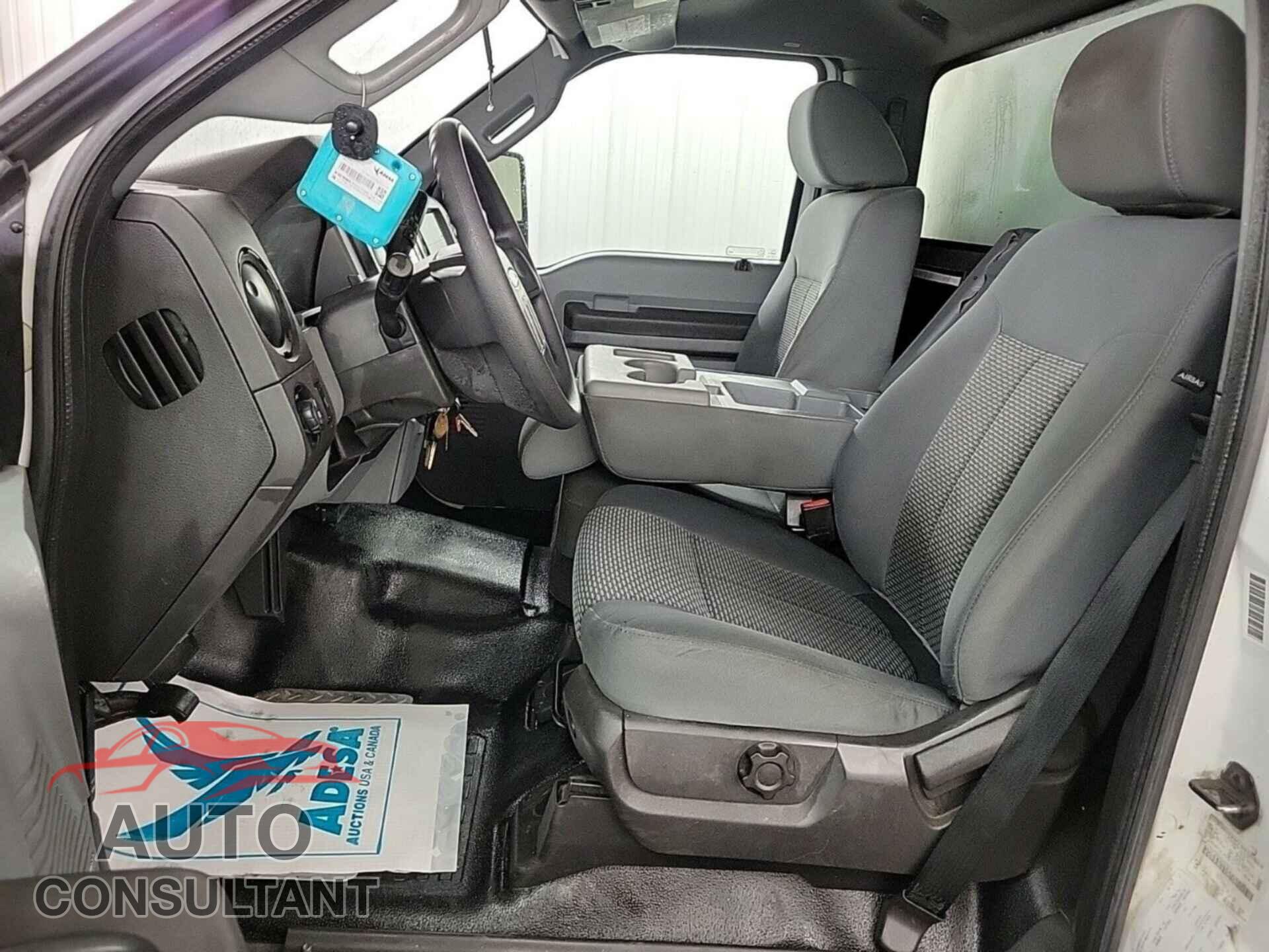 FORD F-250 2013 - 1FDBF2B68DEB48275