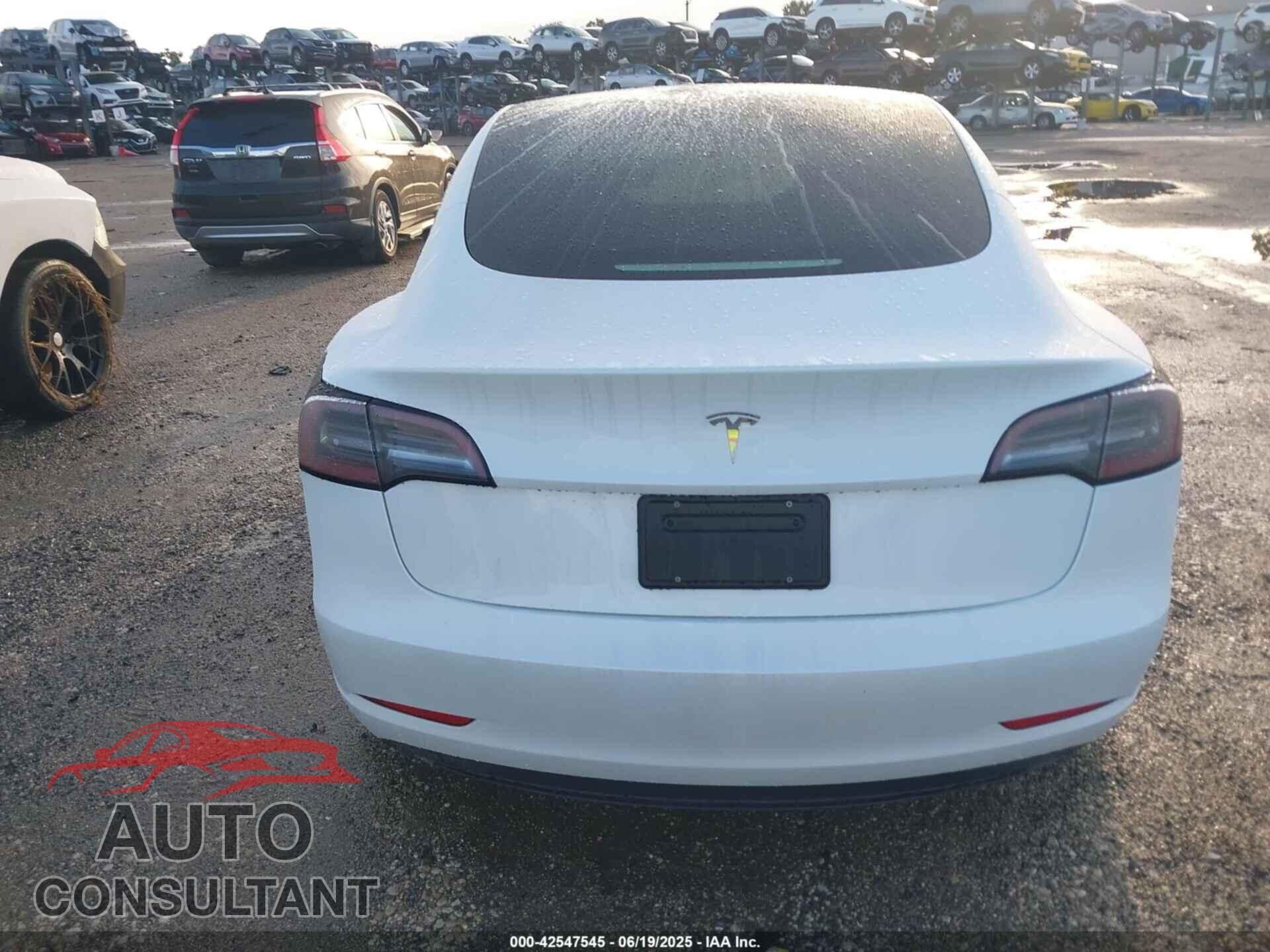 TESLA MODEL 3 2023 - 5YJ3E1EA9PF479343