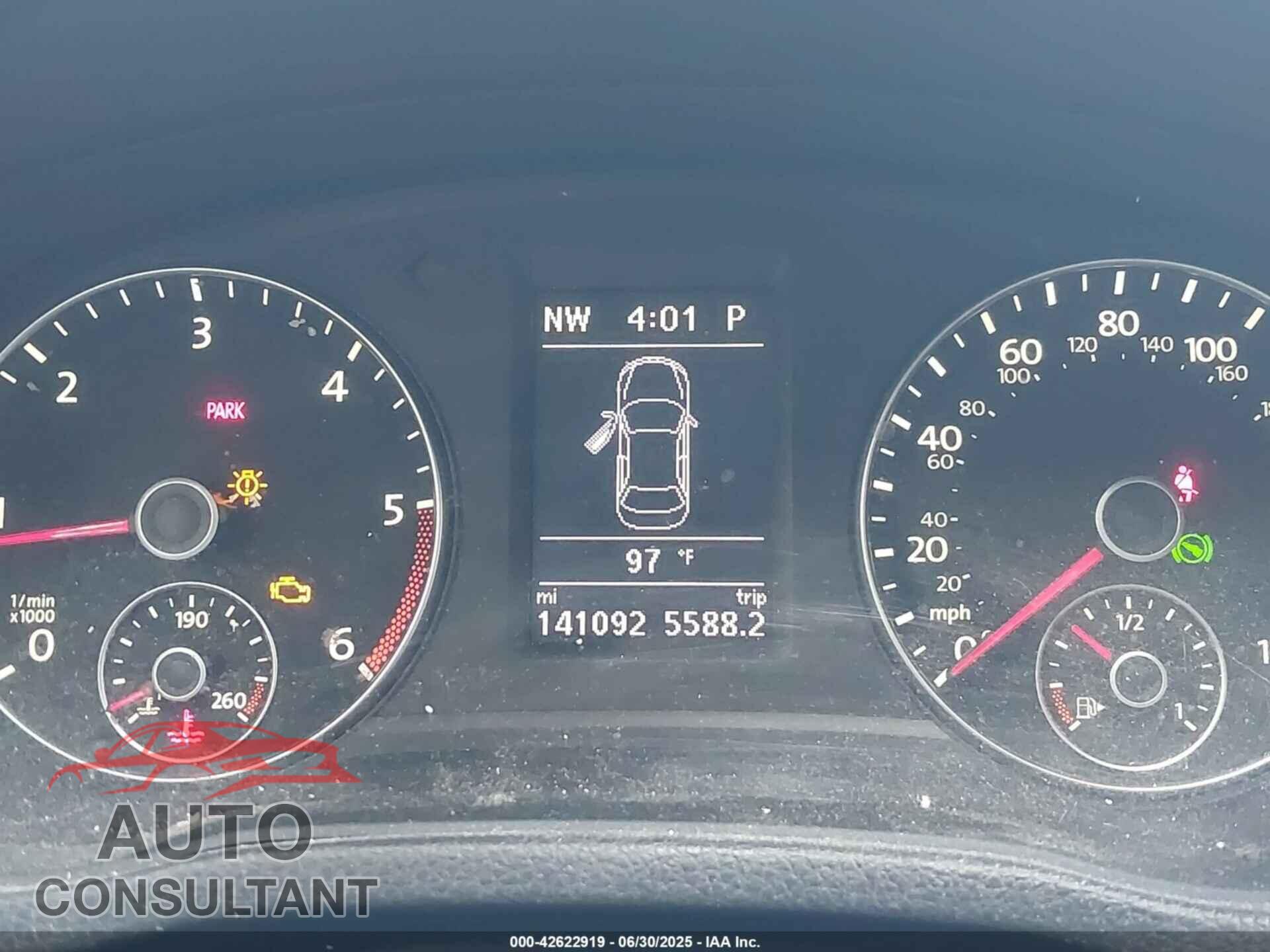 VOLKSWAGEN PASSAT 2013 - 1VWCN7A33DC006523