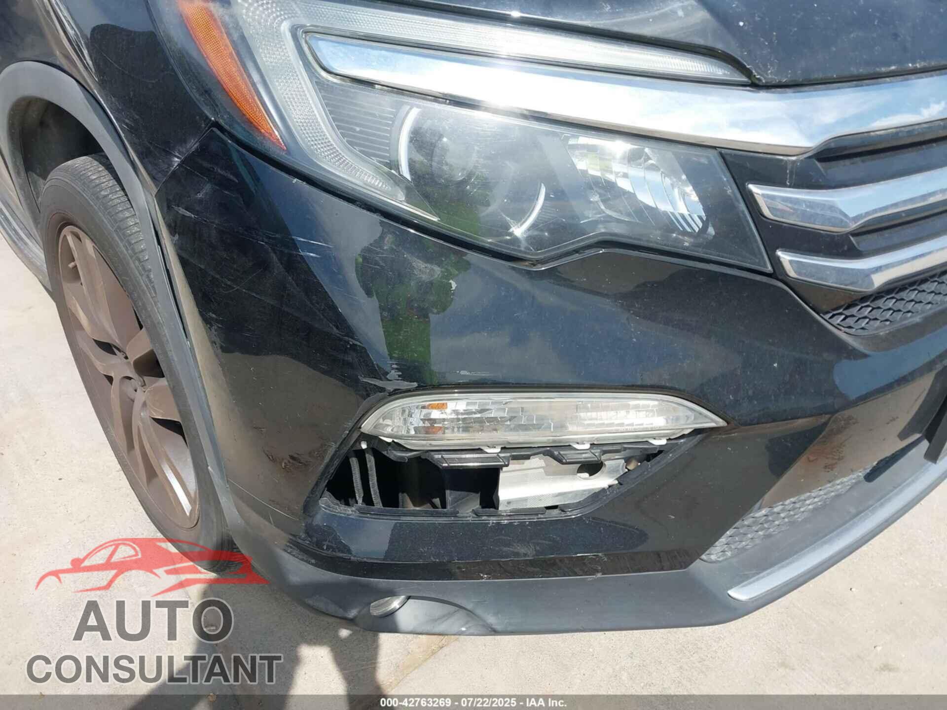 HONDA PILOT 2017 - 5FNYF6H94HB035208