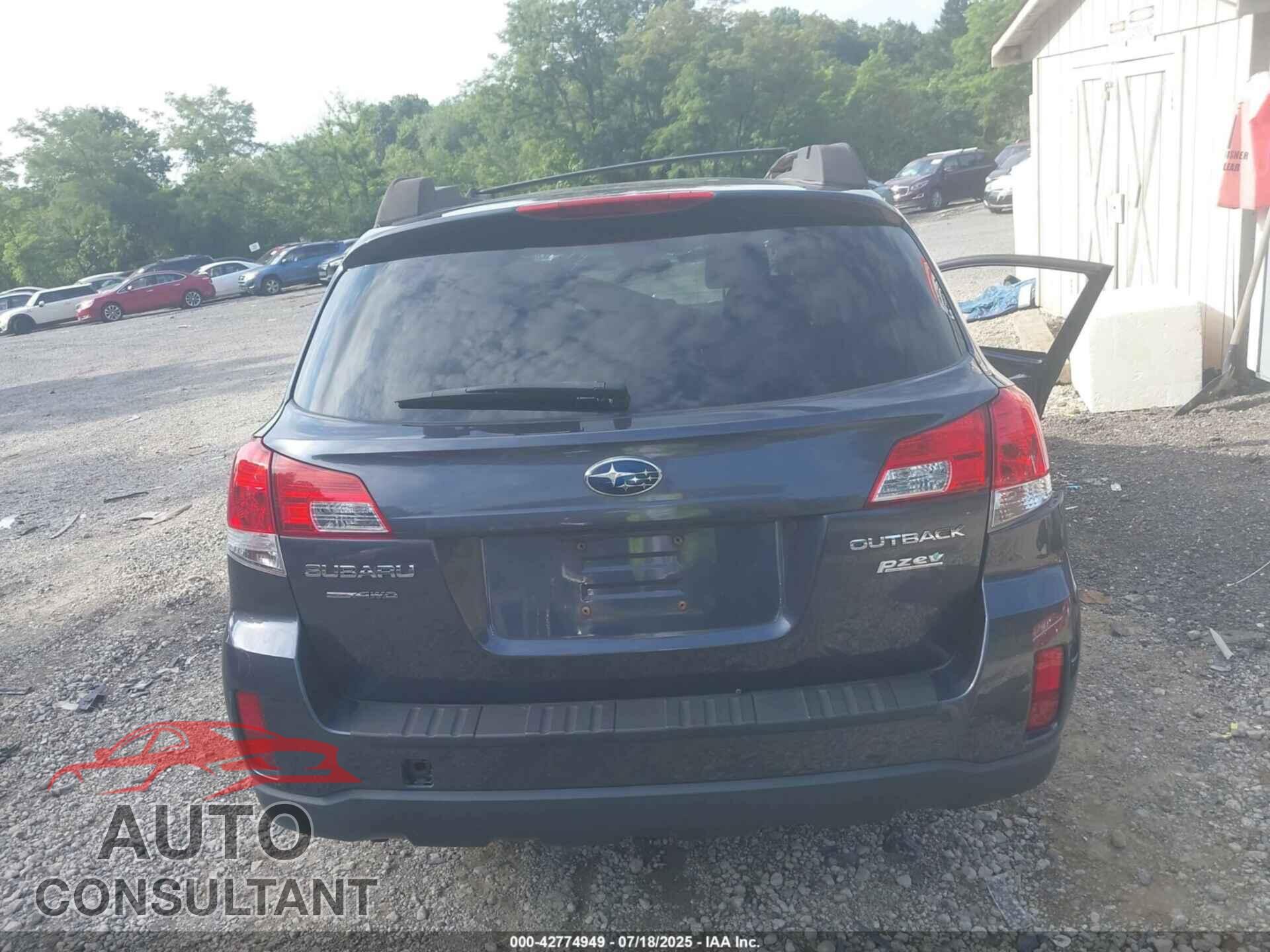 SUBARU OUTBACK 2013 - 4S4BRBCC1D3284335
