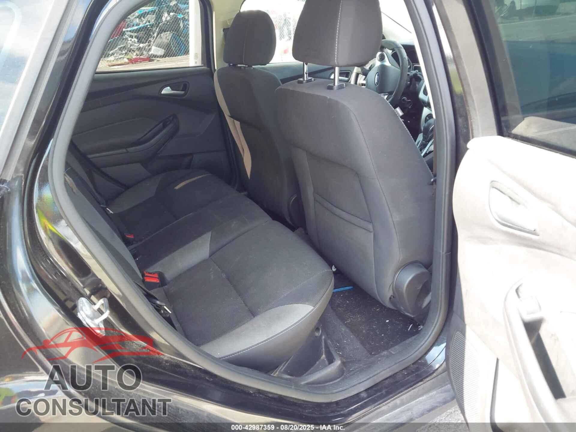 FORD FOCUS 2012 - 1FAHP3K23CL466948