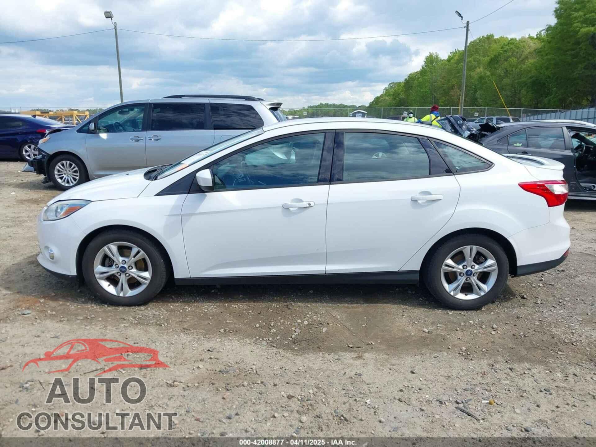 FORD FOCUS 2012 - 1FAHP3F2XCL122141