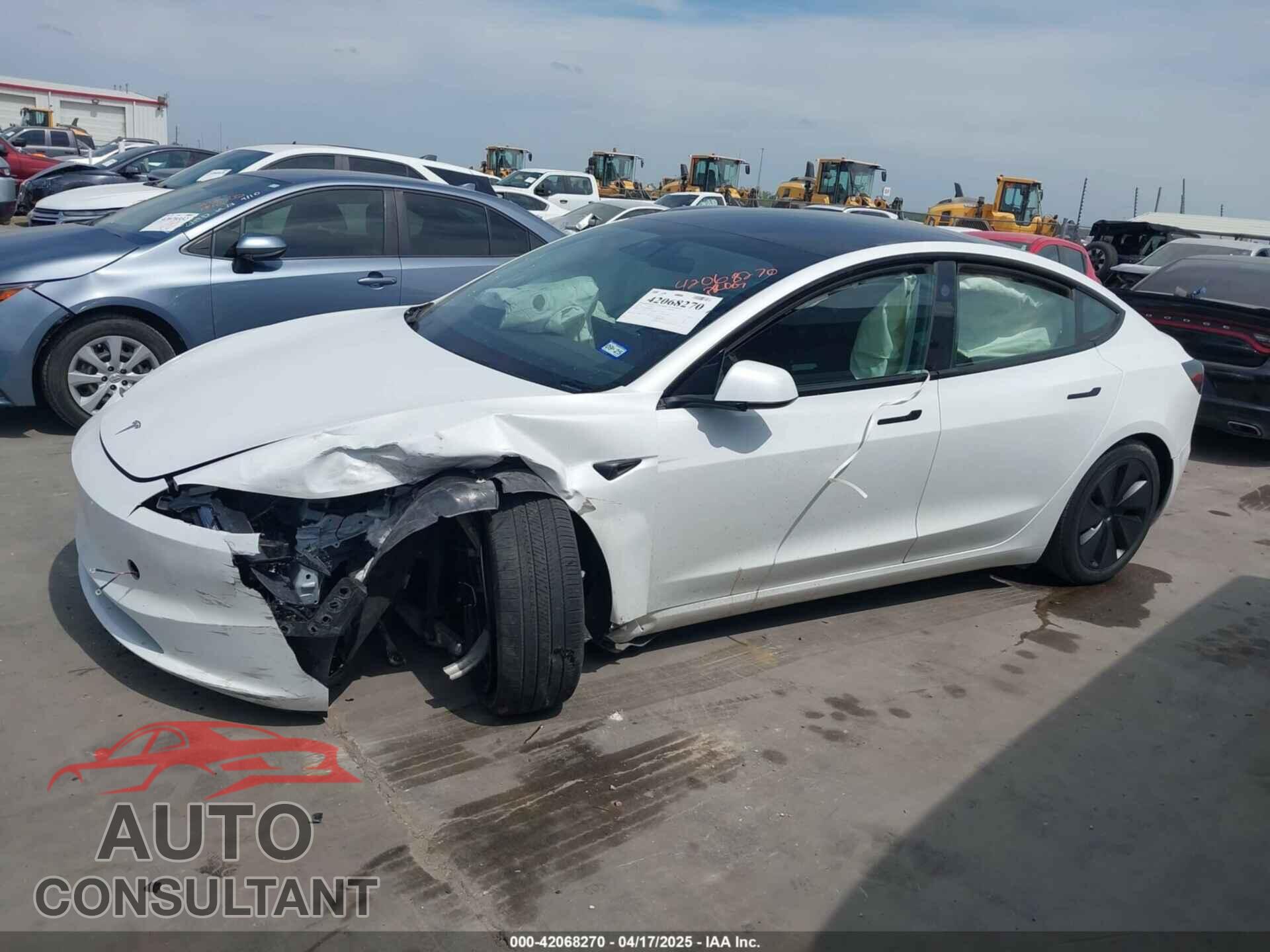 TESLA MODEL 3 2024 - 5YJ3E1EA1RF784399