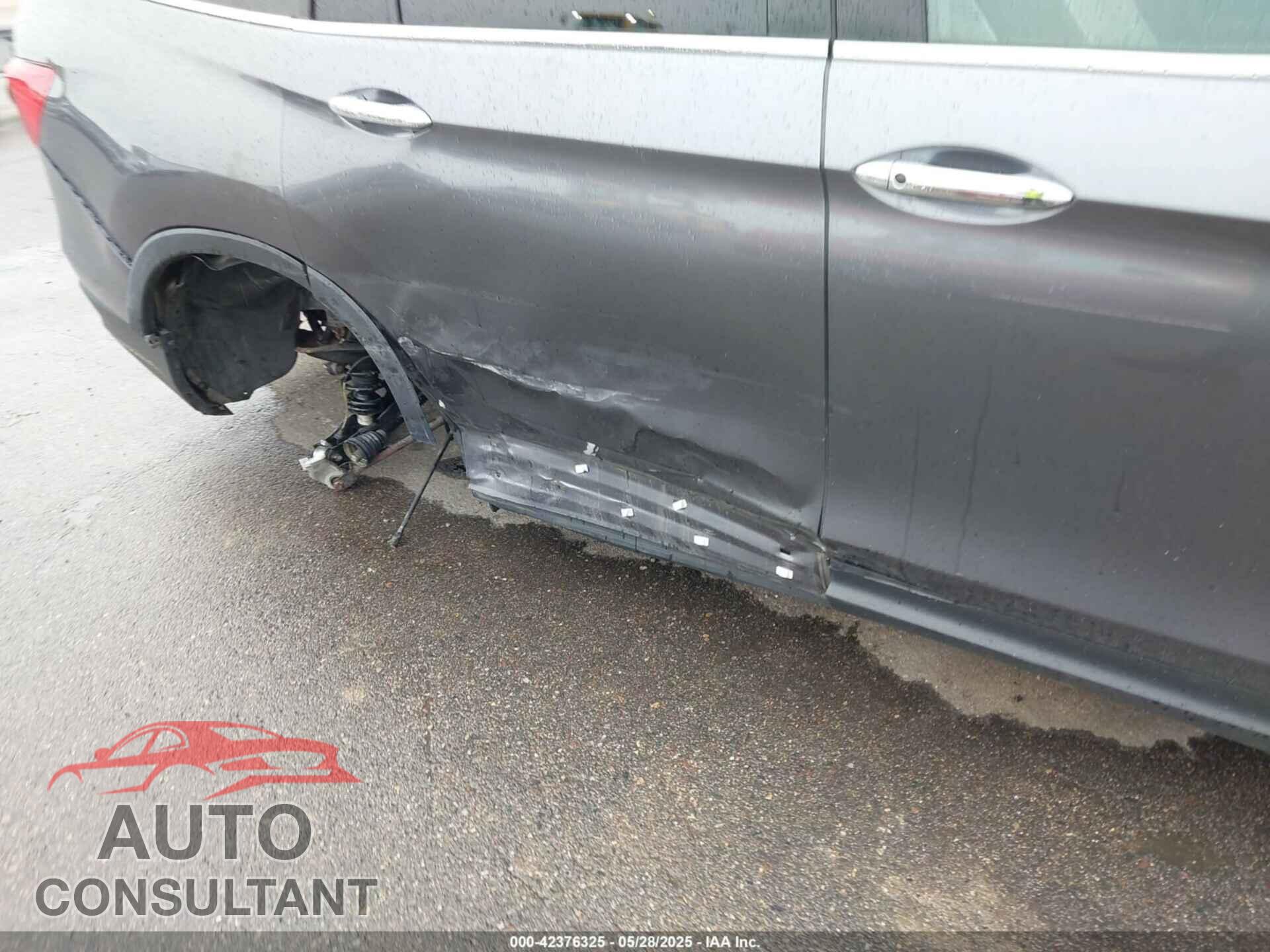 HONDA PILOT 2017 - 5FNYF6H95HB093151