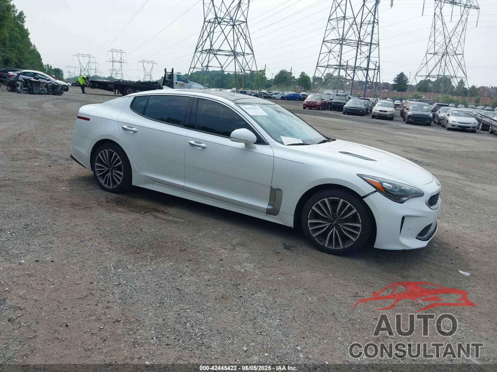 KIA STINGER 2018 - KNAE25LAXJ6015022
