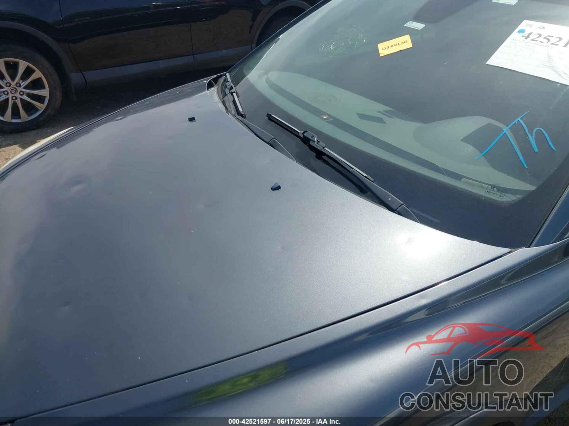 VOLVO C30 2013 - YV1672MK0D2305032