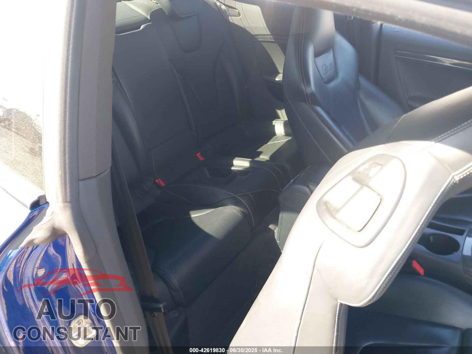 AUDI S5 2015 - WAUCGAFR3FA036074