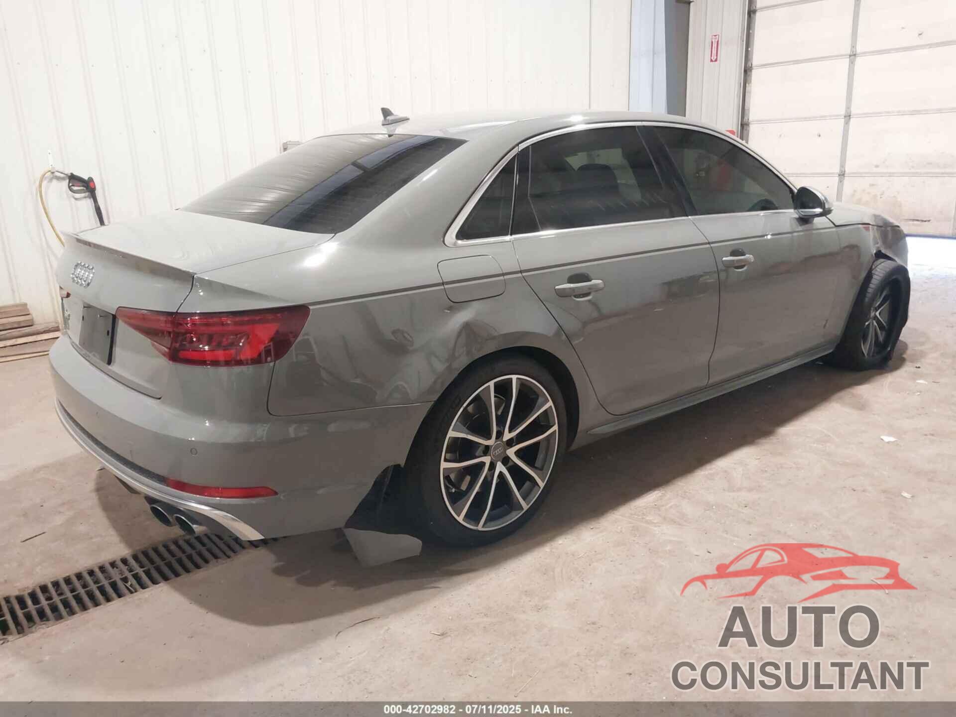 AUDI S4 2019 - WAUB4AF43KA005782