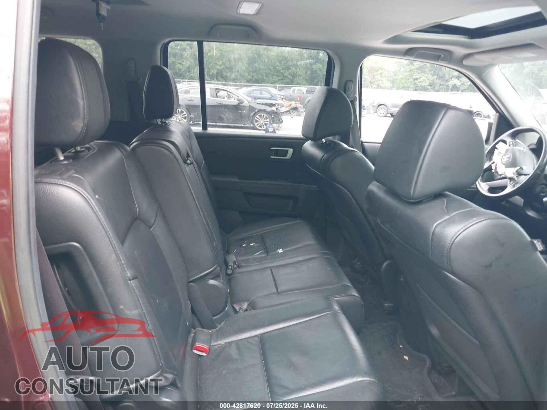 HONDA PILOT 2013 - 5FNYF4H53DB050570