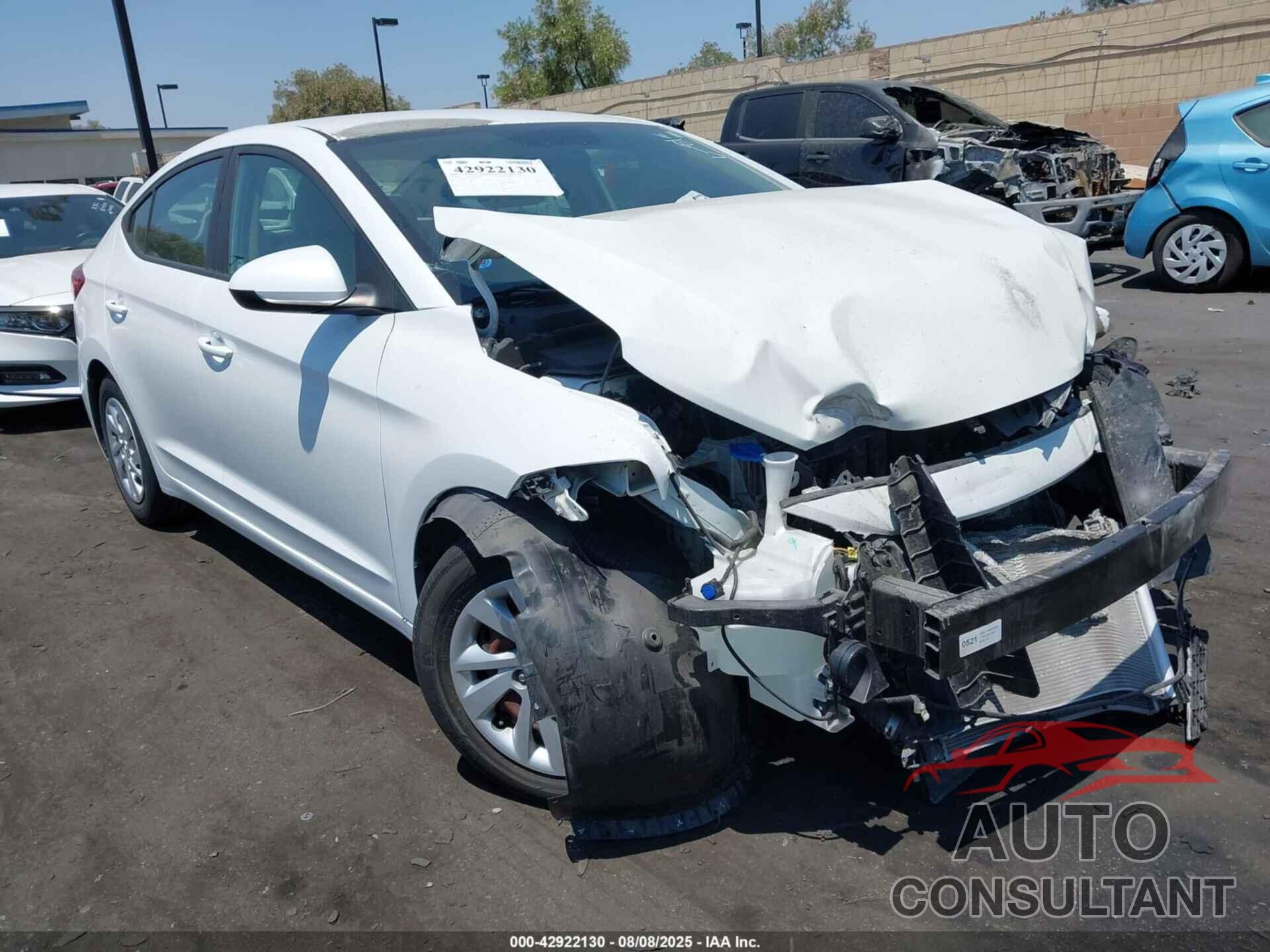 HYUNDAI ELANTRA 2018 - 5NPD74LF9JH263547