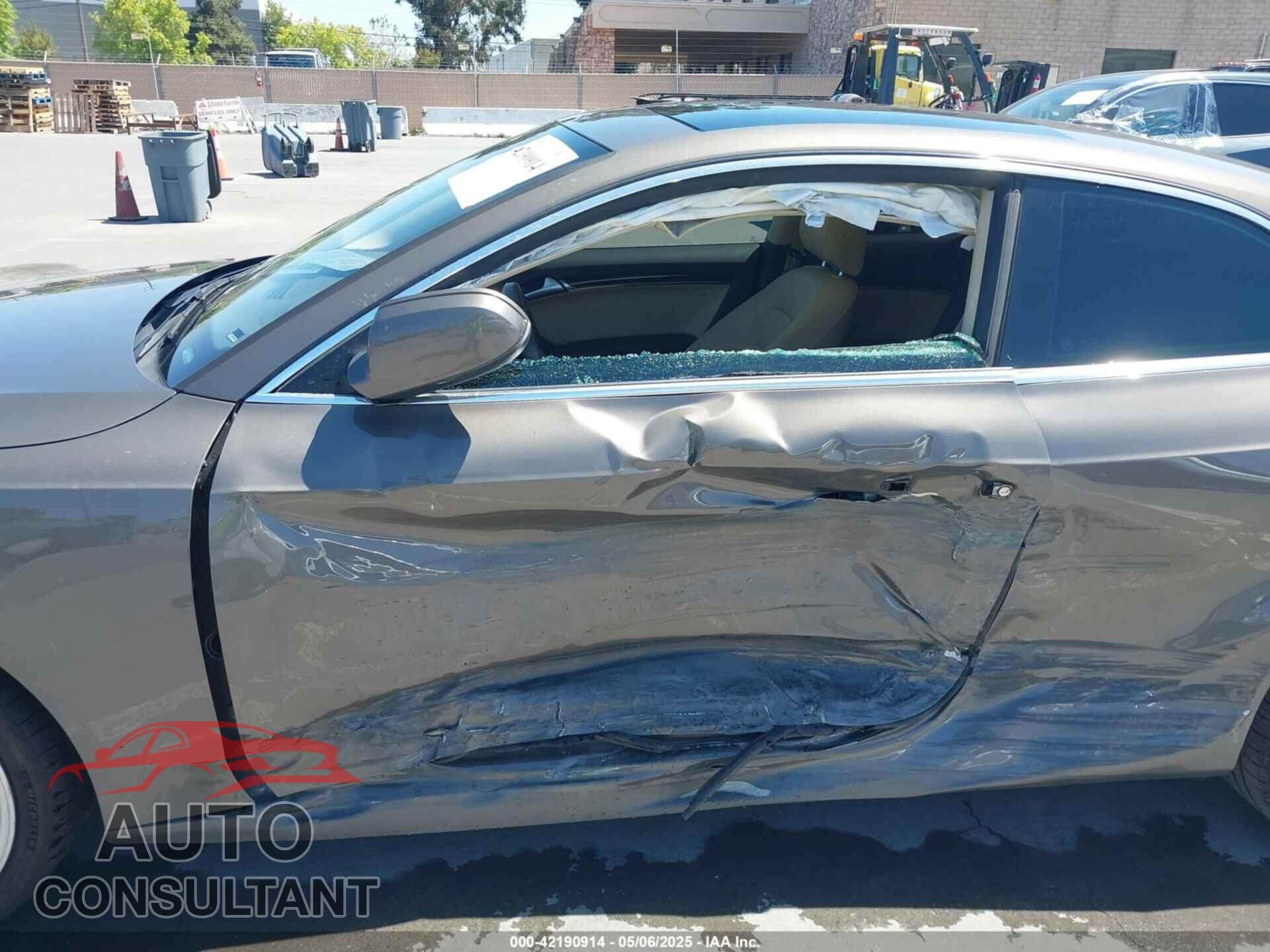 AUDI A5 2014 - WAULFAFR0EA021534