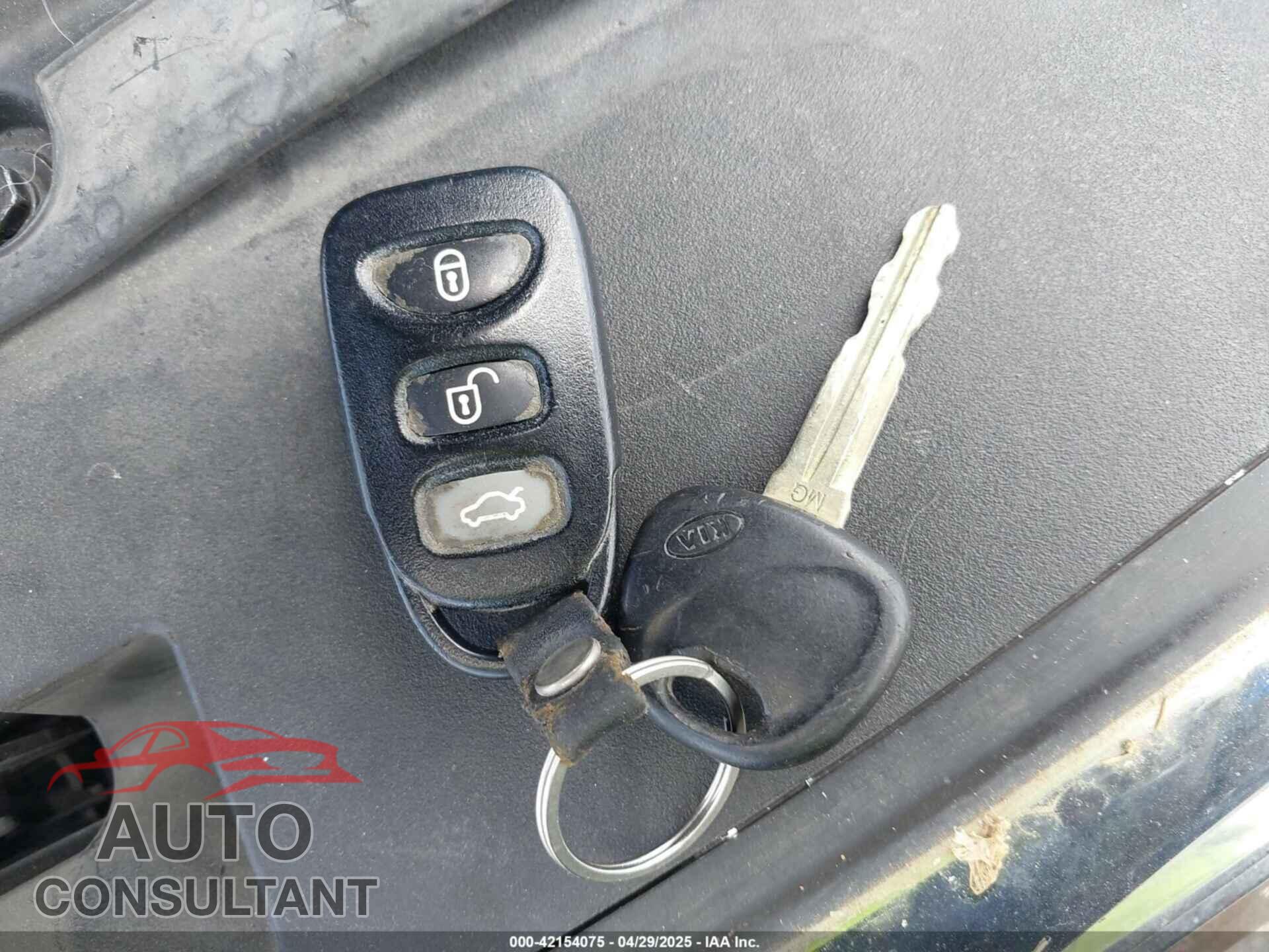 KIA OPTIMA 2009 - KNAGE228295366702