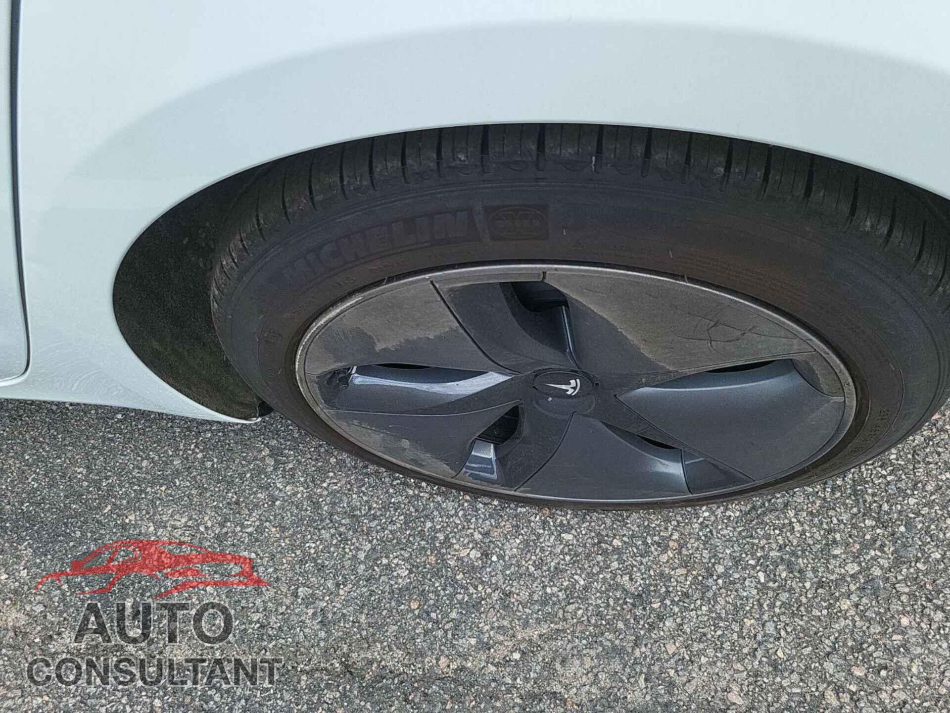 TESLA MODEL 3 2020 - 5YJ3E1EB9LF795103