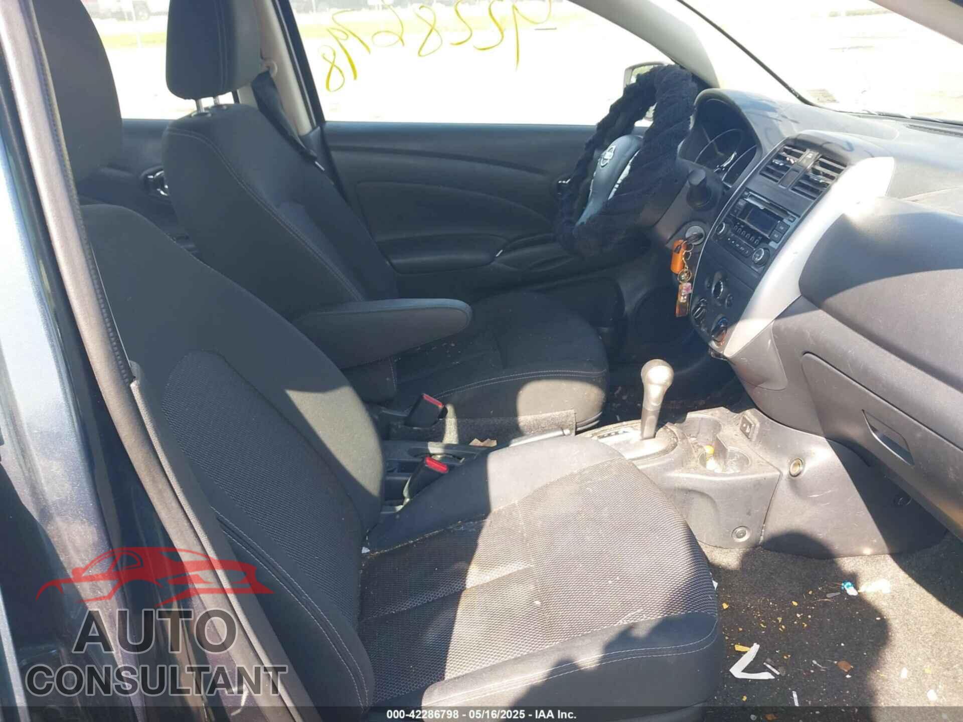 NISSAN VERSA 2017 - 3N1CN7AP1HL803565