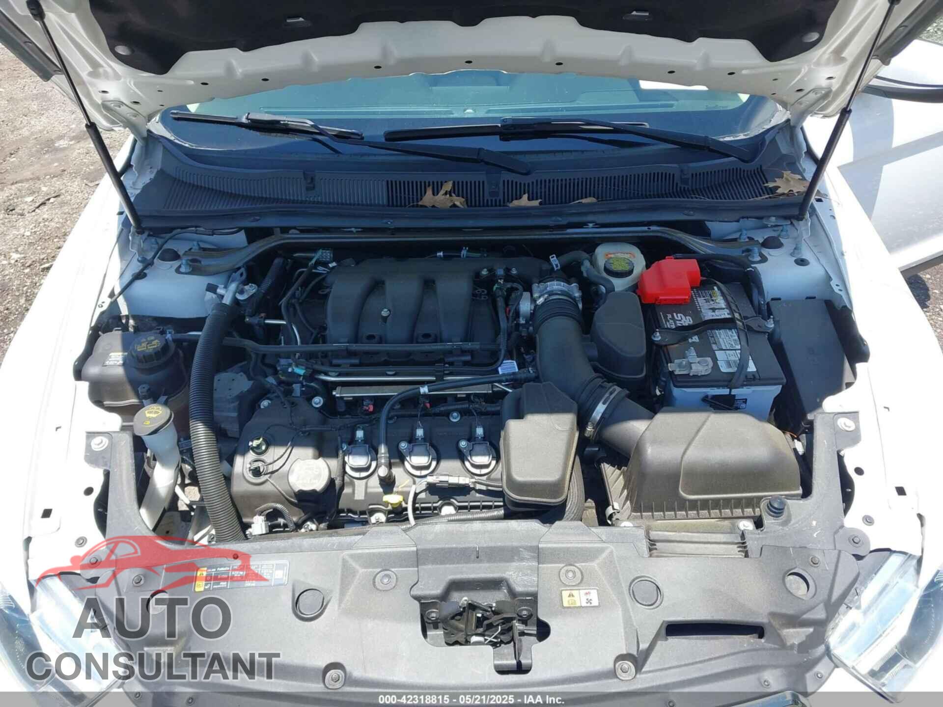 FORD TAURUS 2017 - 1FAHP2E87HG112215