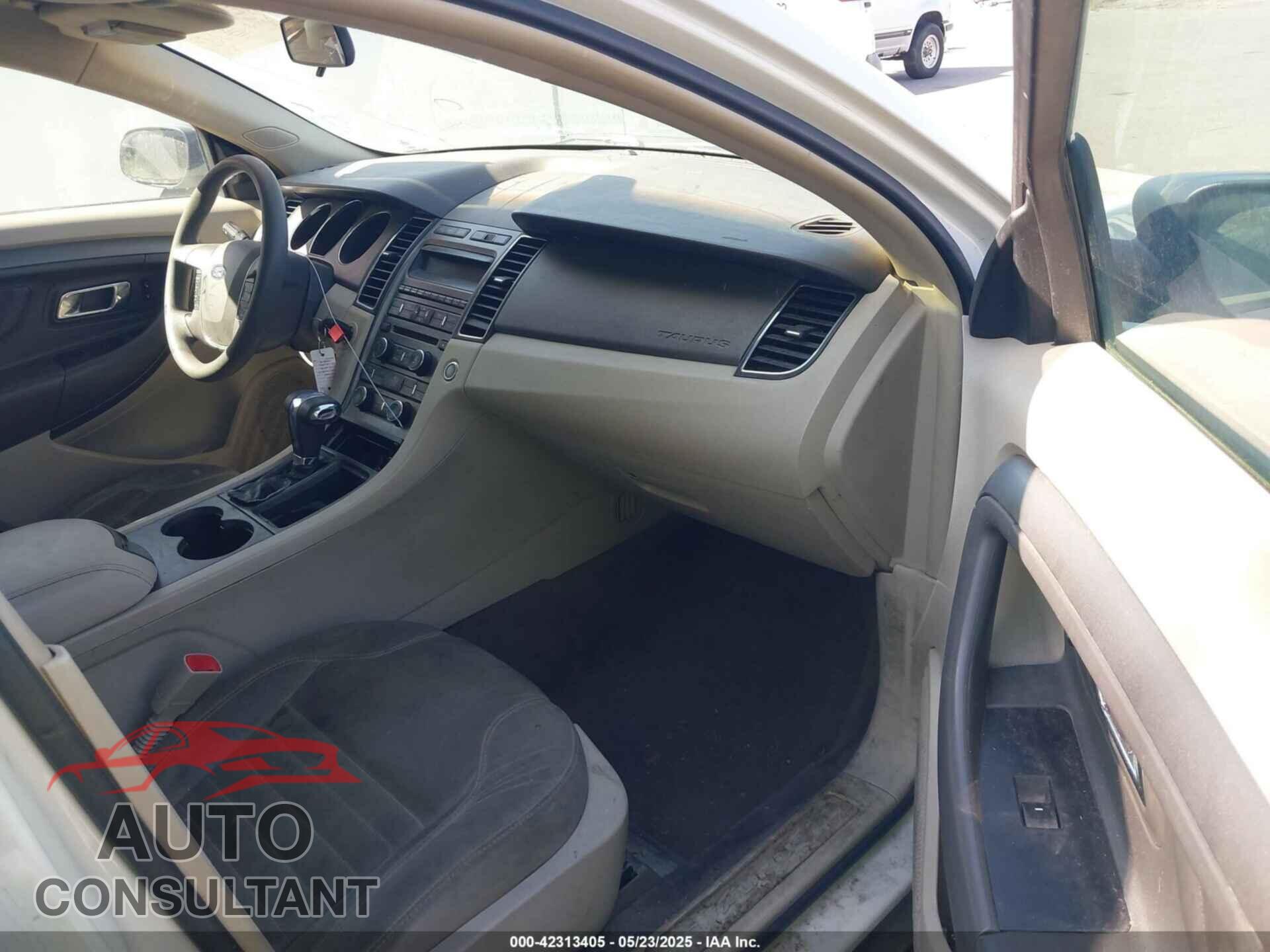 FORD TAURUS 2011 - 1FAHP2DW1BG127557
