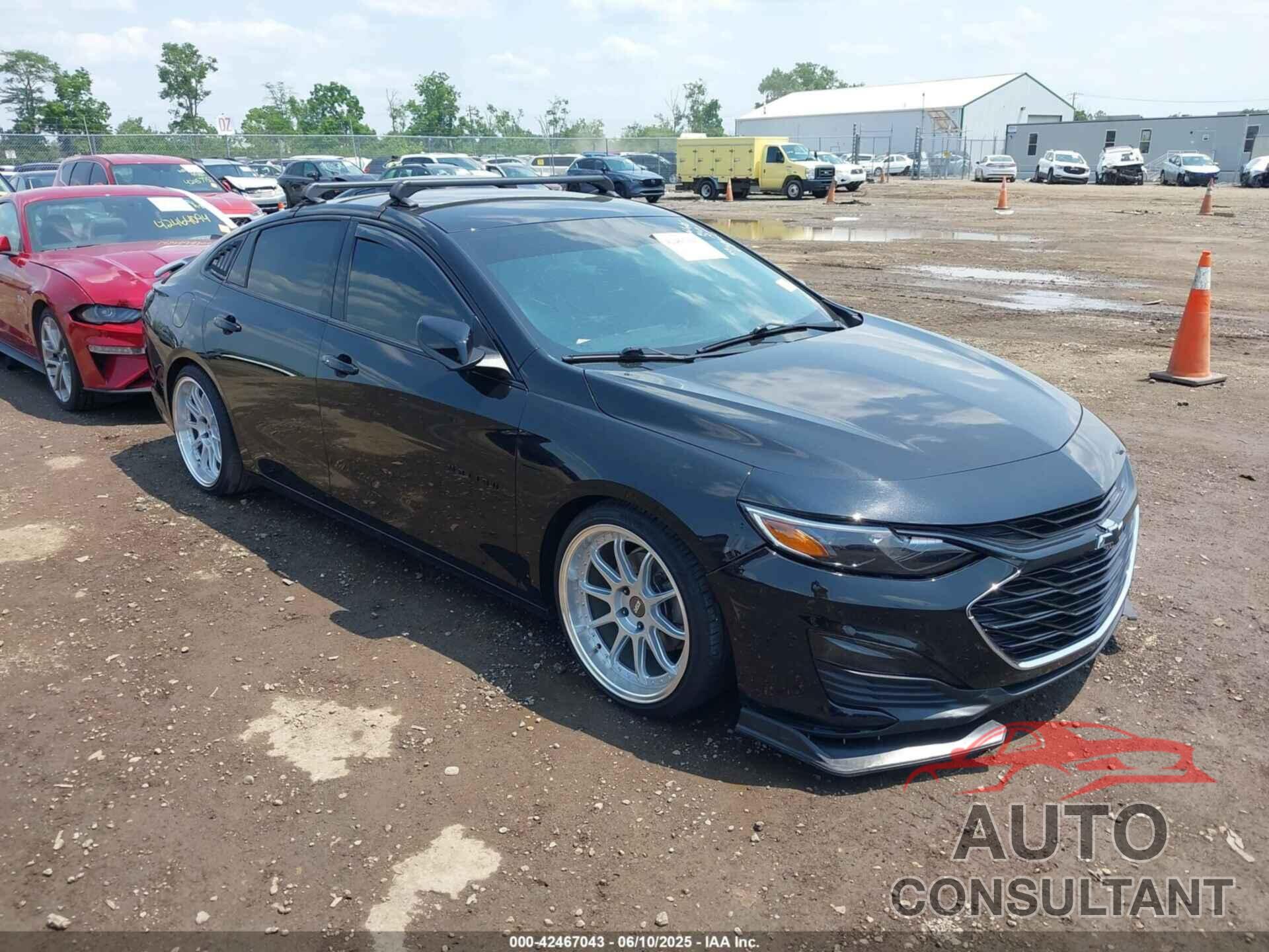 CHEVROLET MALIBU 2022 - 1G1ZG5ST8NF211774