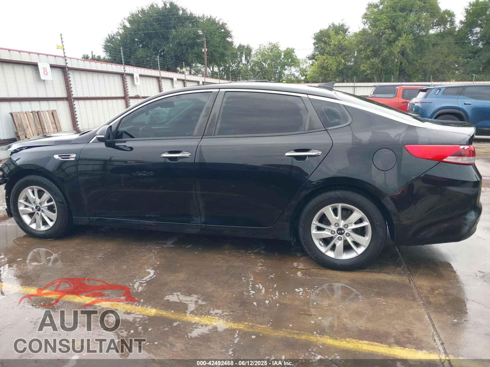 KIA OPTIMA 2017 - KNAGT4L36H5165503