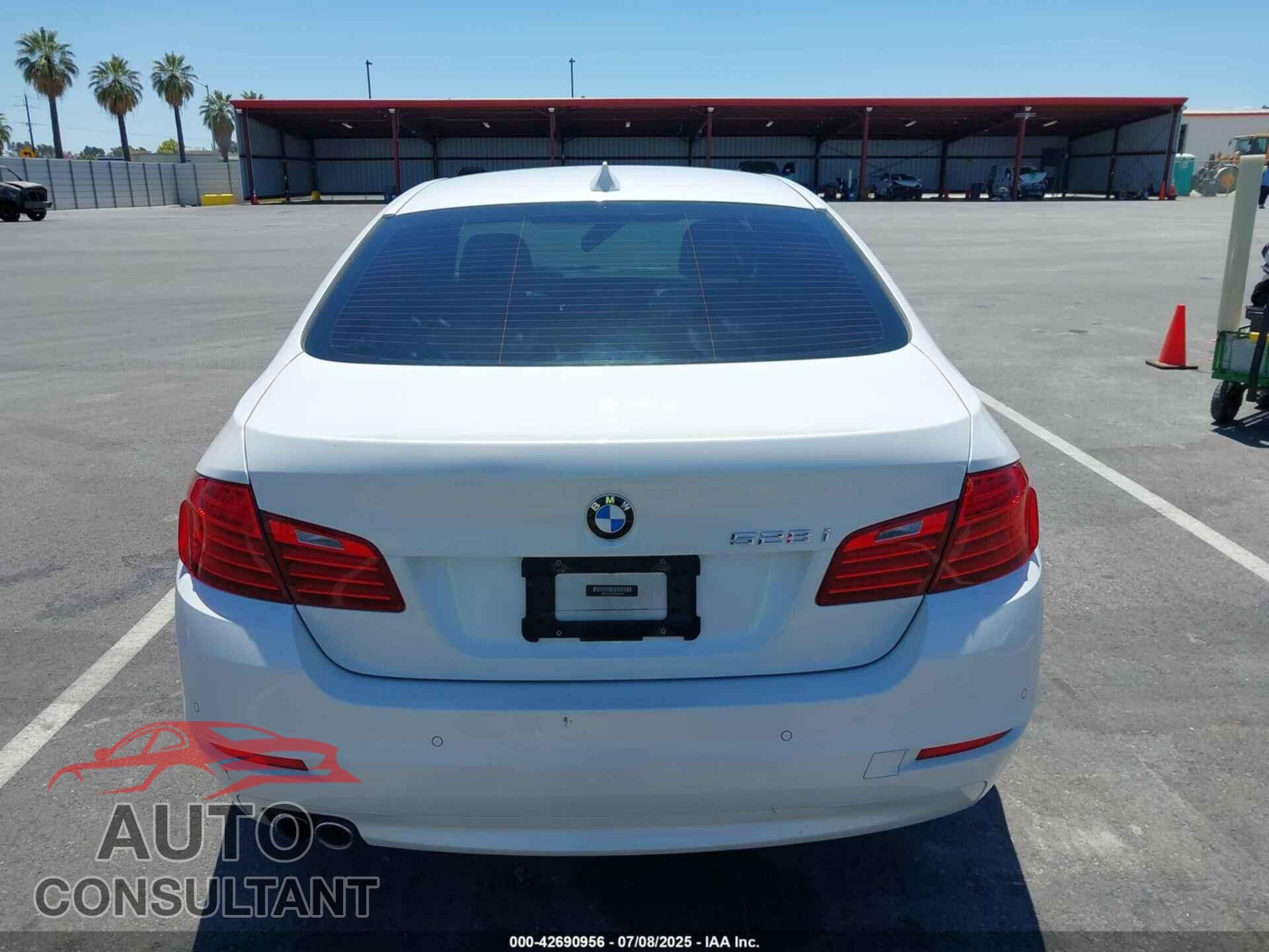 BMW 528I 2014 - WBA5A5C57ED505053