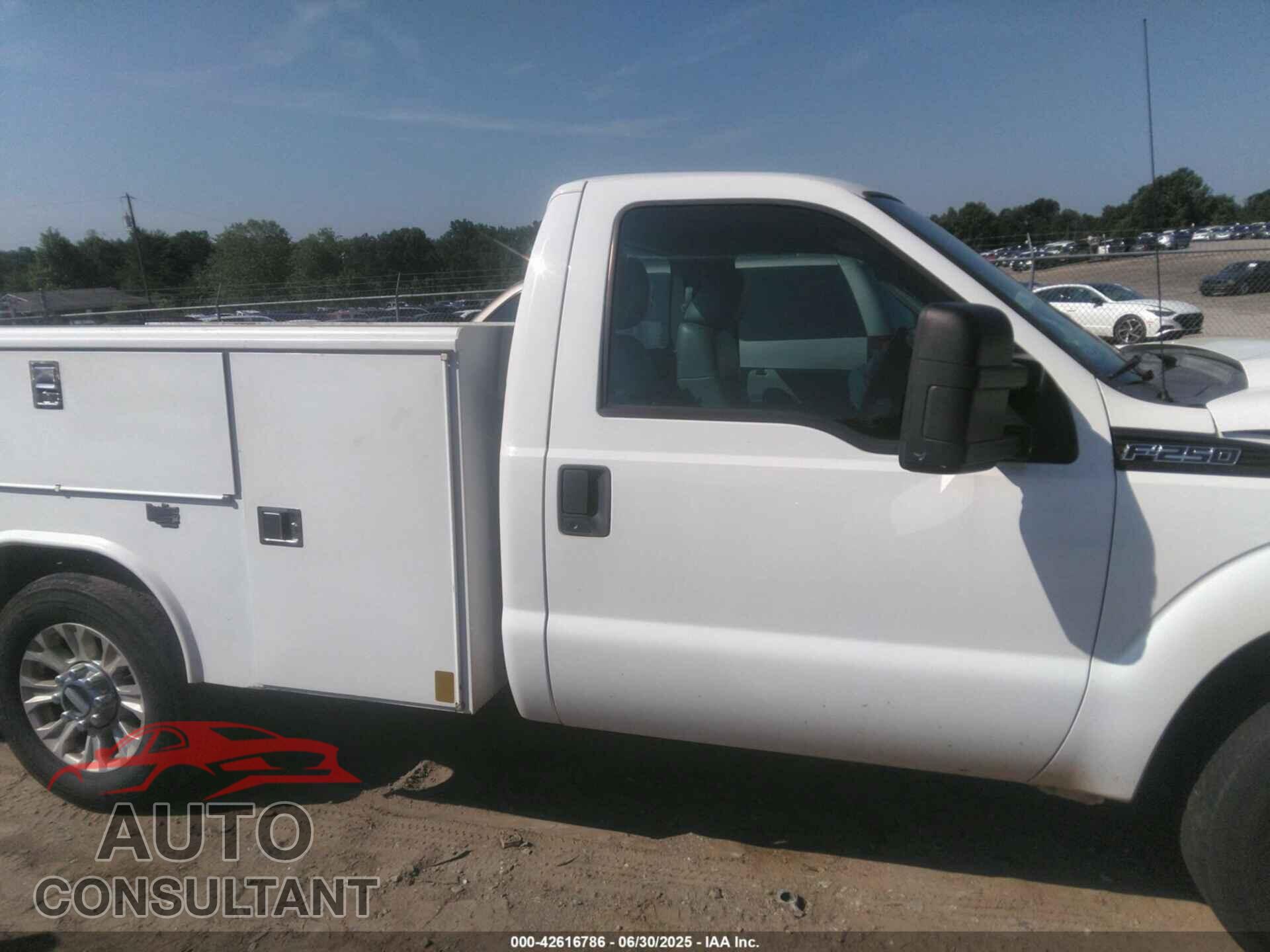 FORD F-250 2011 - 1FDBF2A66BEC75492
