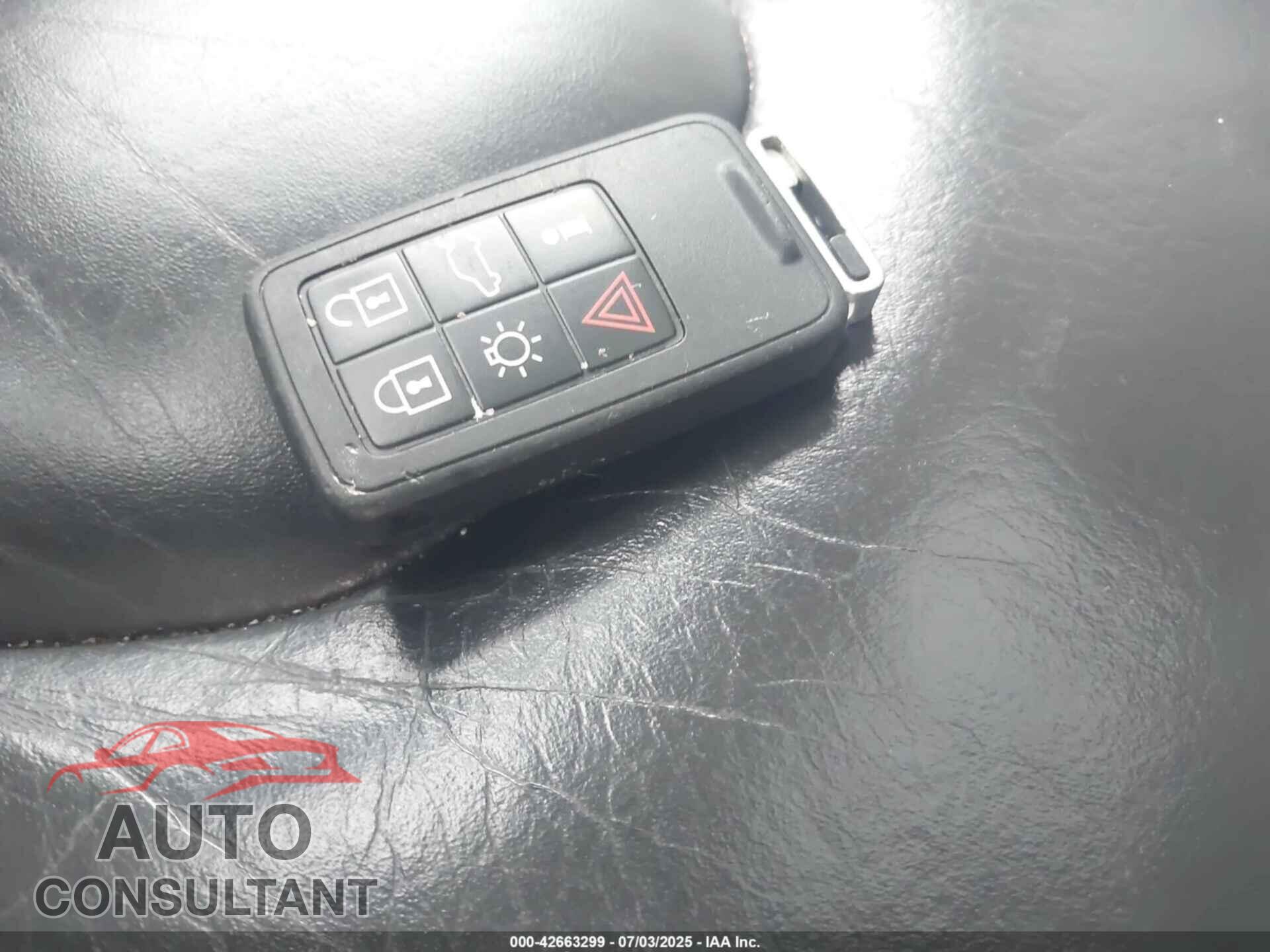 VOLVO XC60 2012 - YV4952DZ9C2268502